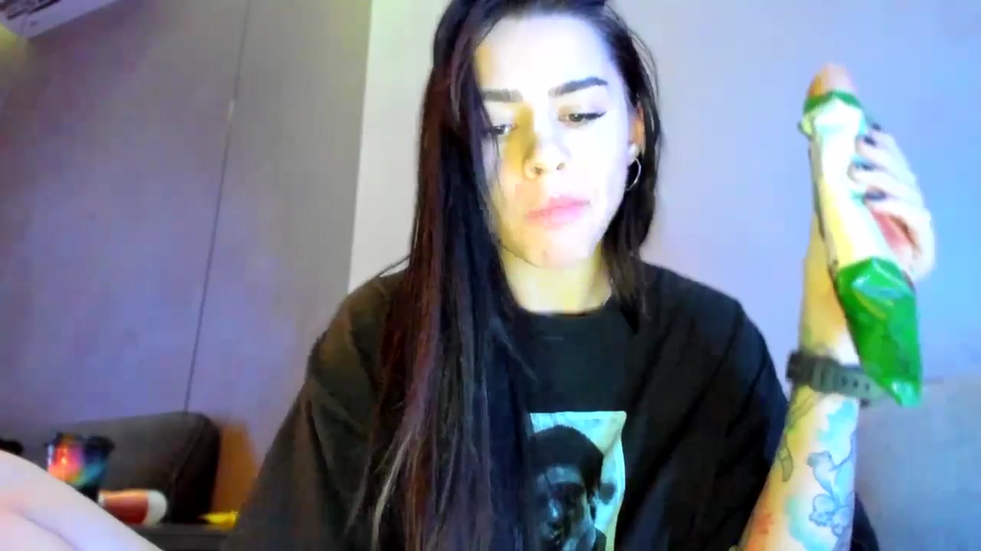 Gallery image thumbnail from swtAlterEgo's myfreecams stream on, 12/08/2024, 23:00 image 3 of 20