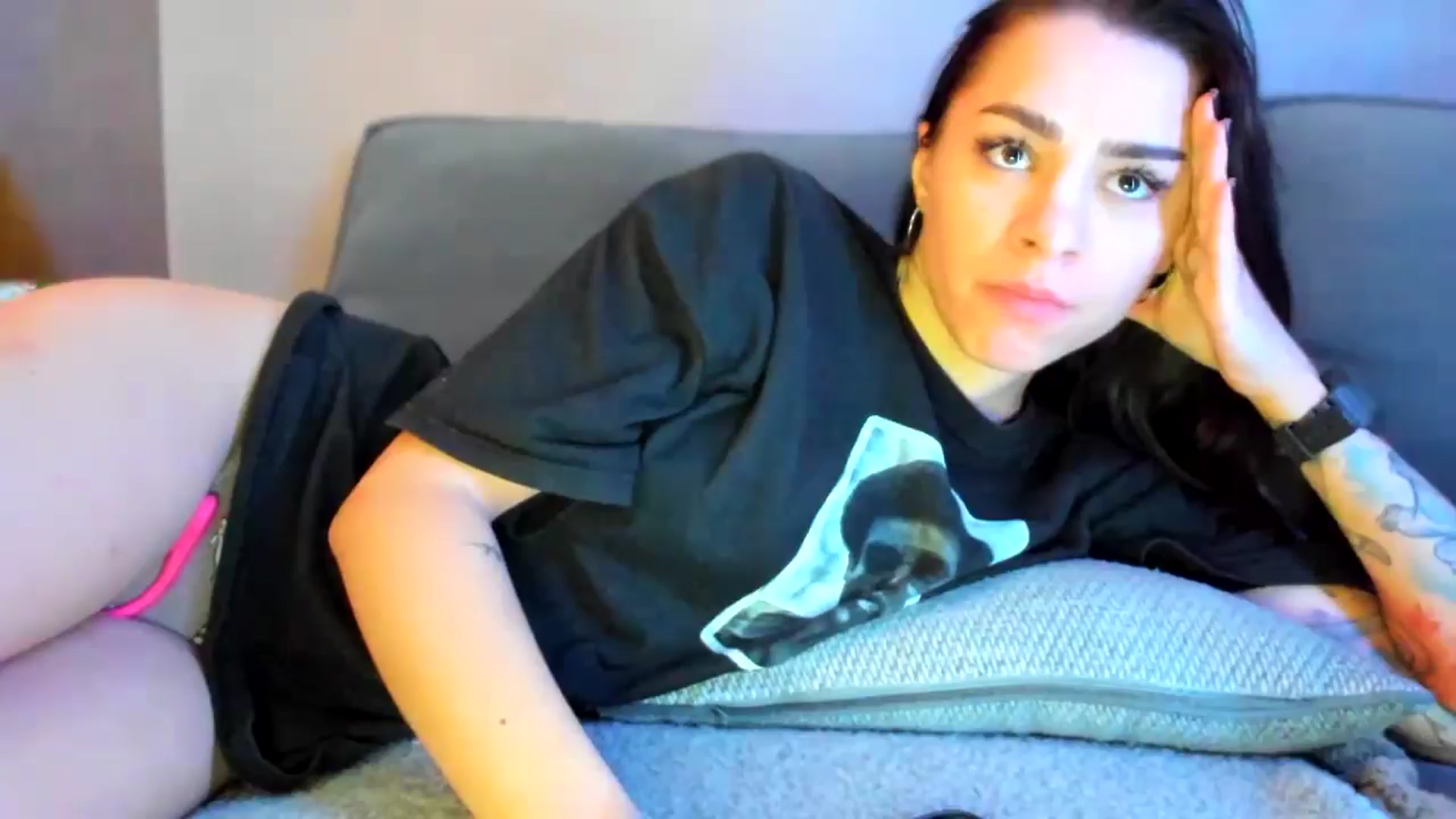 Gallery image thumbnail from swtAlterEgo's myfreecams stream on, 12/08/2024, 23:00 image 12 of 20