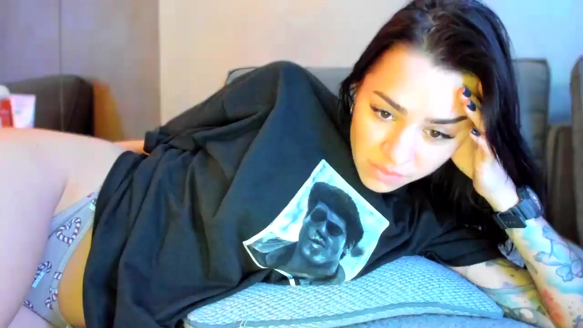 Gallery image thumbnail from swtAlterEgo's myfreecams stream on, 12/09/2024, 02:27 image 11 of 20