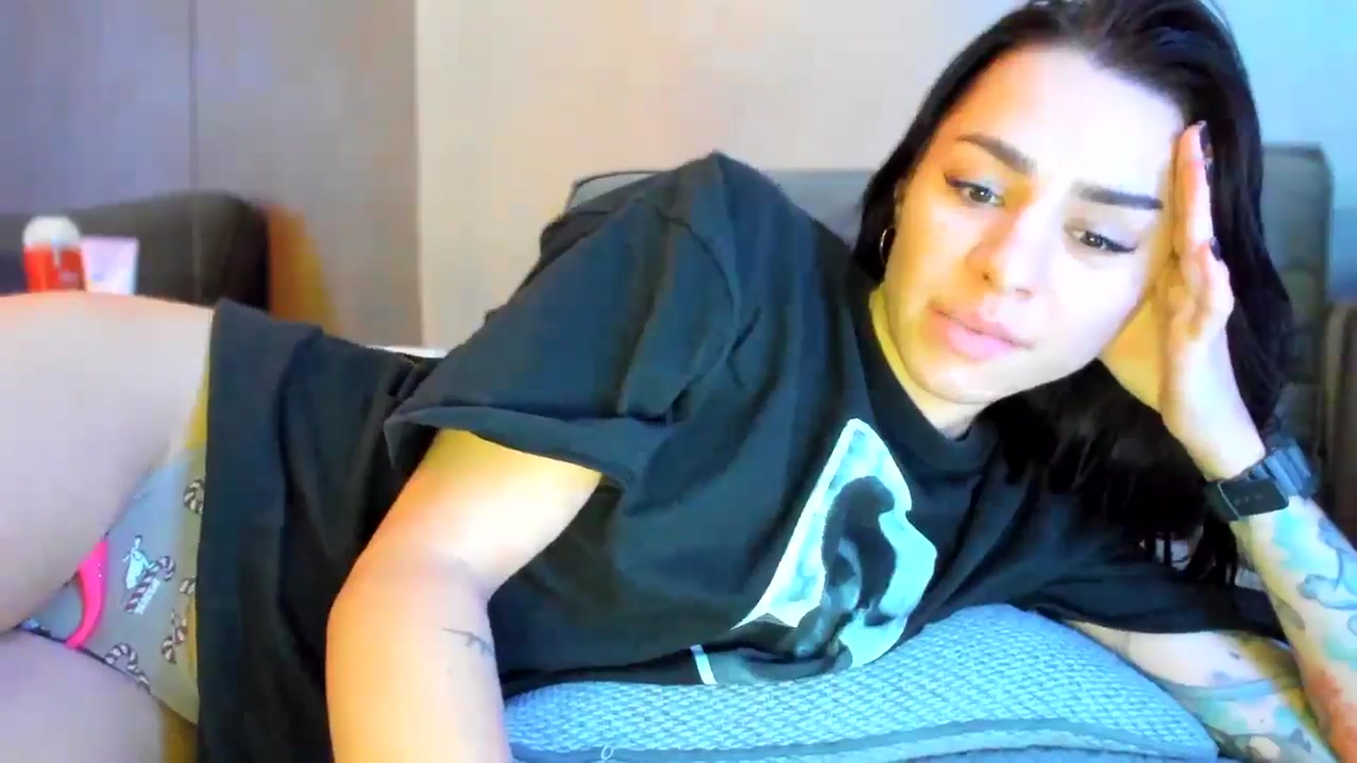 Gallery image thumbnail from swtAlterEgo's myfreecams stream on, 12/09/2024, 02:27 image 9 of 20