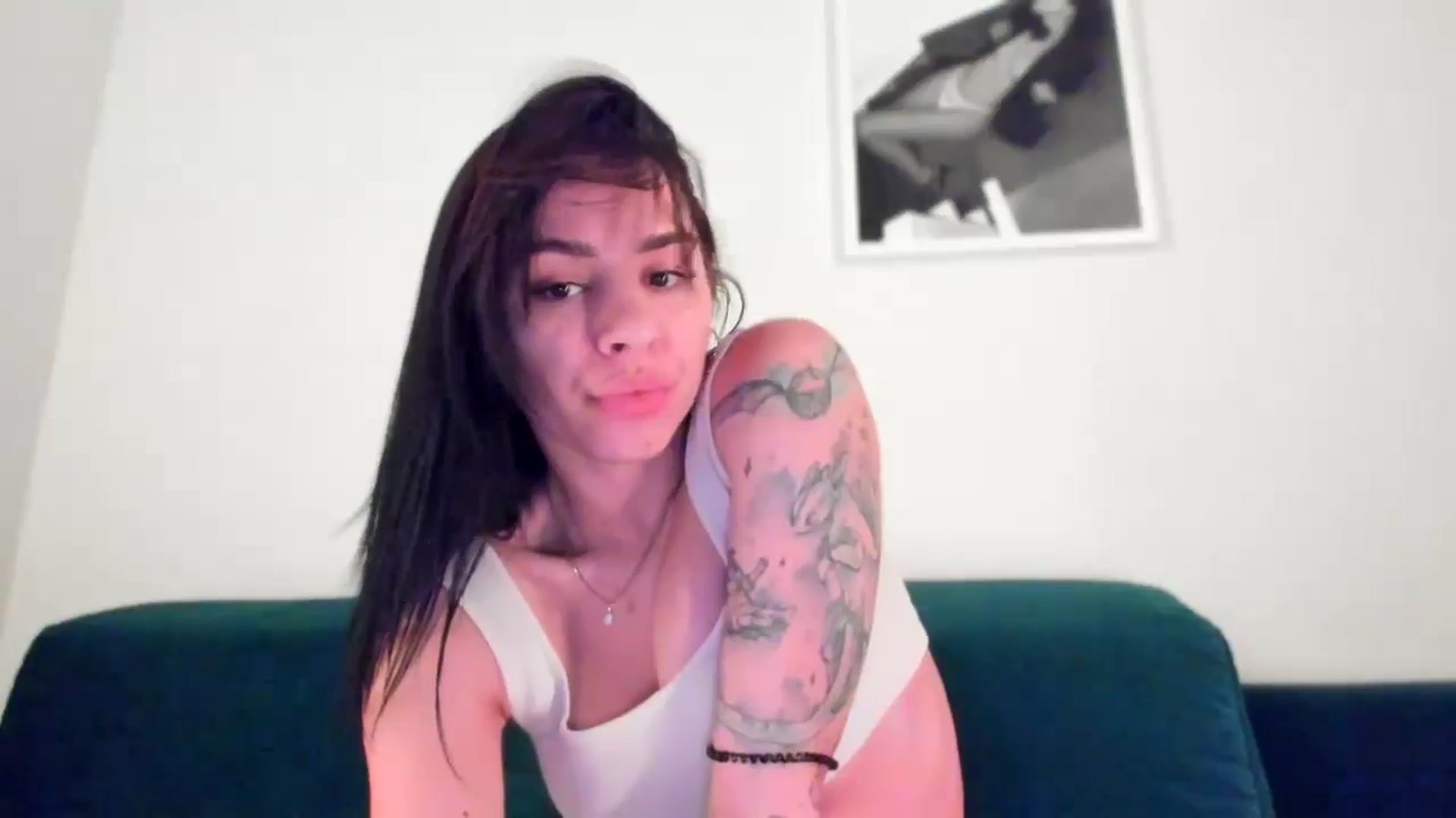 Gallery image thumbnail from swtAlterEgo's myfreecams stream on, 12/17/2024, 23:11 image 19 of 20