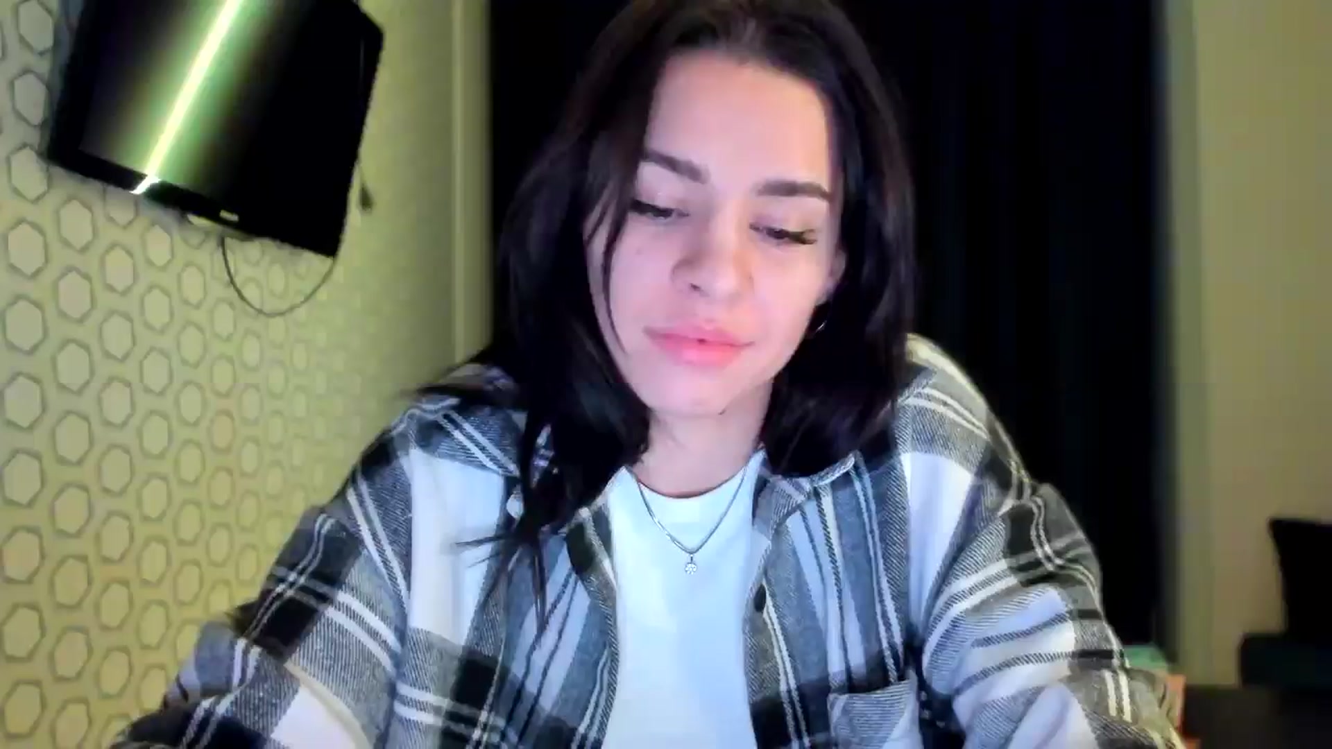 Gallery image thumbnail from swtAlterEgo's myfreecams stream on, 12/21/2024, 03:23 image 1 of 20