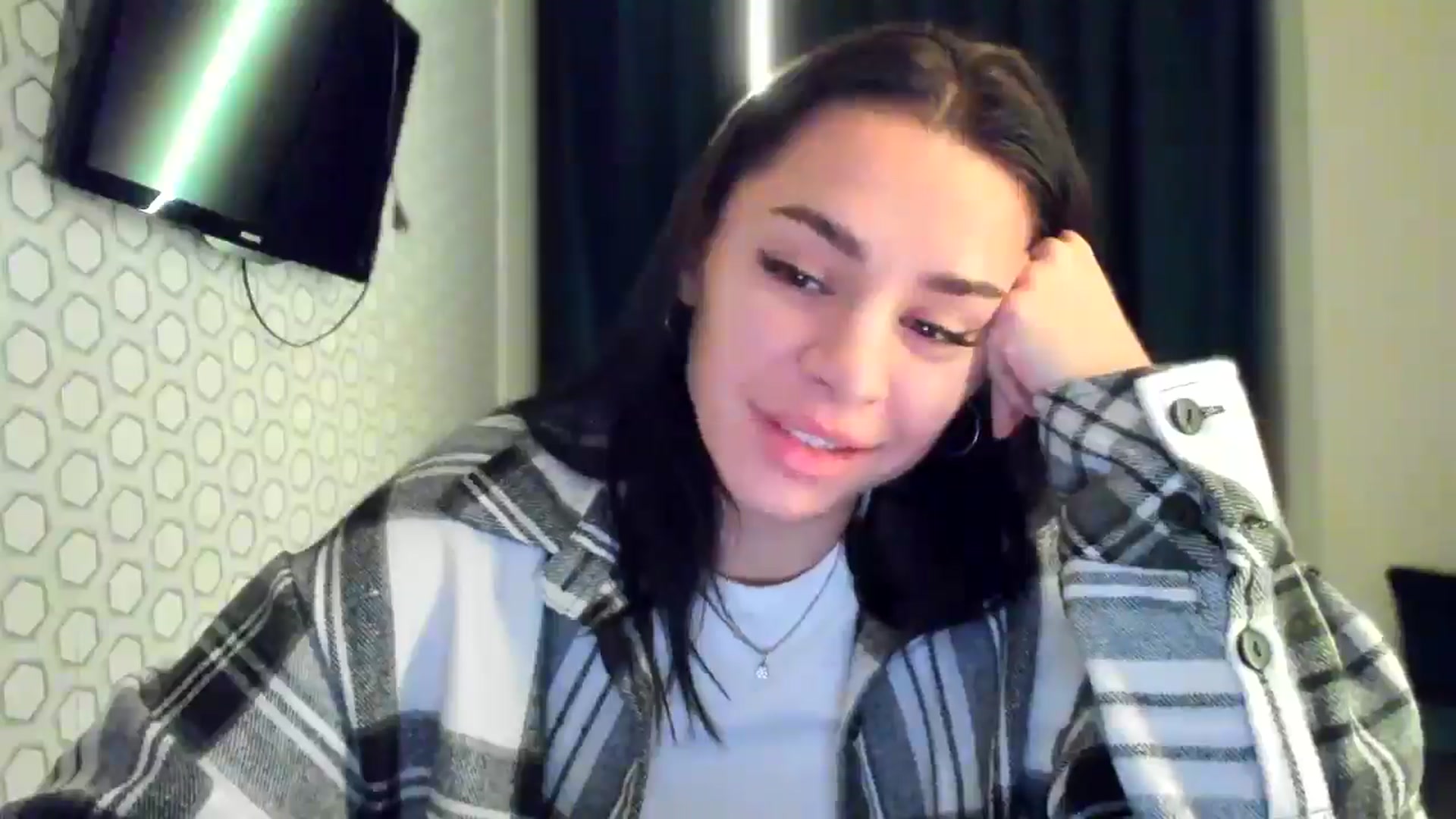 Gallery image thumbnail from swtAlterEgo's myfreecams stream on, 12/21/2024, 03:23 image 3 of 20
