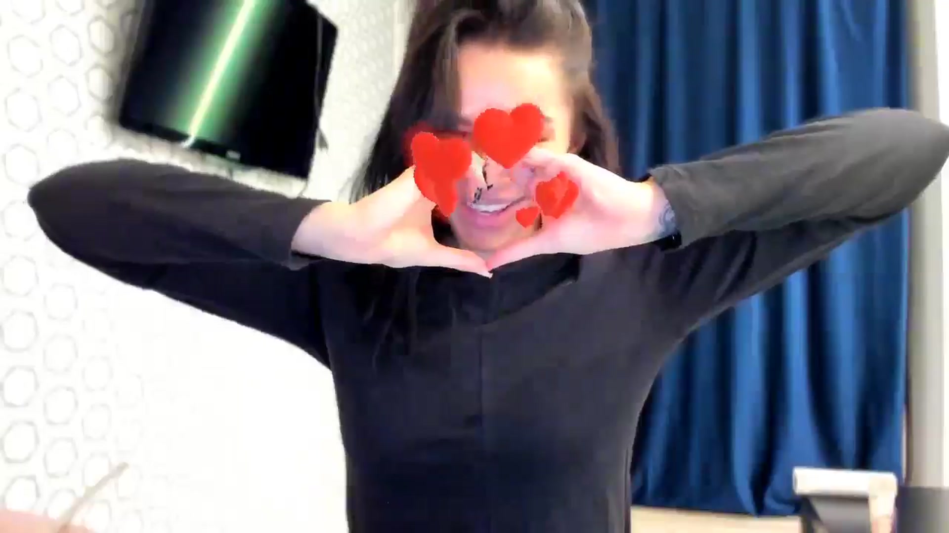 Gallery image thumbnail from swtAlterEgo's myfreecams stream on, 12/21/2024, 20:10 image 19 of 20