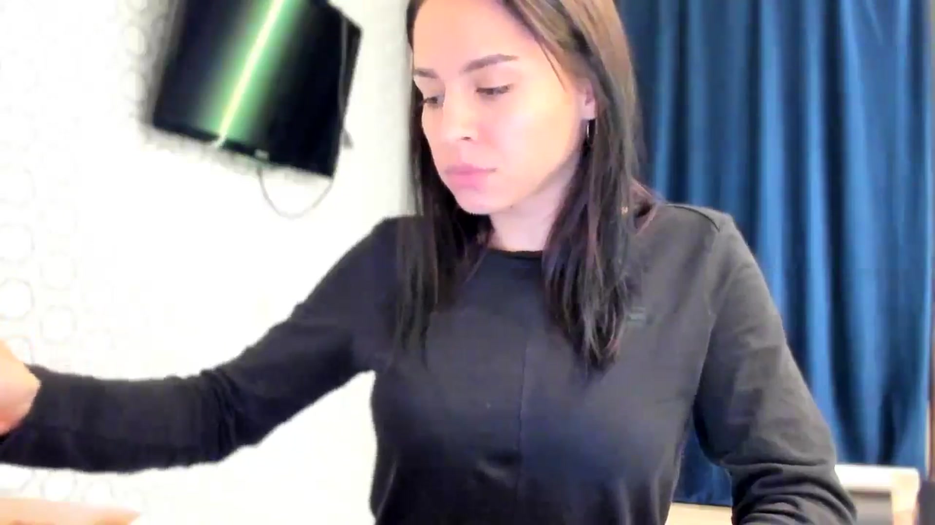 Gallery image thumbnail from swtAlterEgo's myfreecams stream on, 12/21/2024, 20:10 image 16 of 20