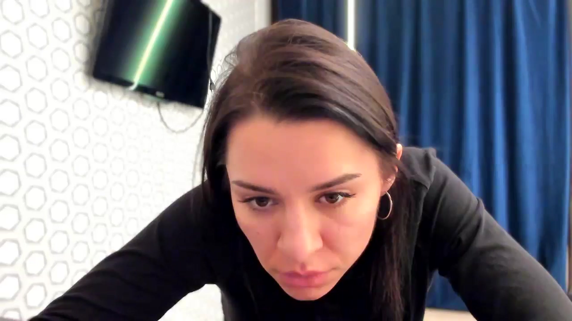 Gallery image thumbnail from swtAlterEgo's myfreecams stream on, 12/21/2024, 20:10 image 11 of 20