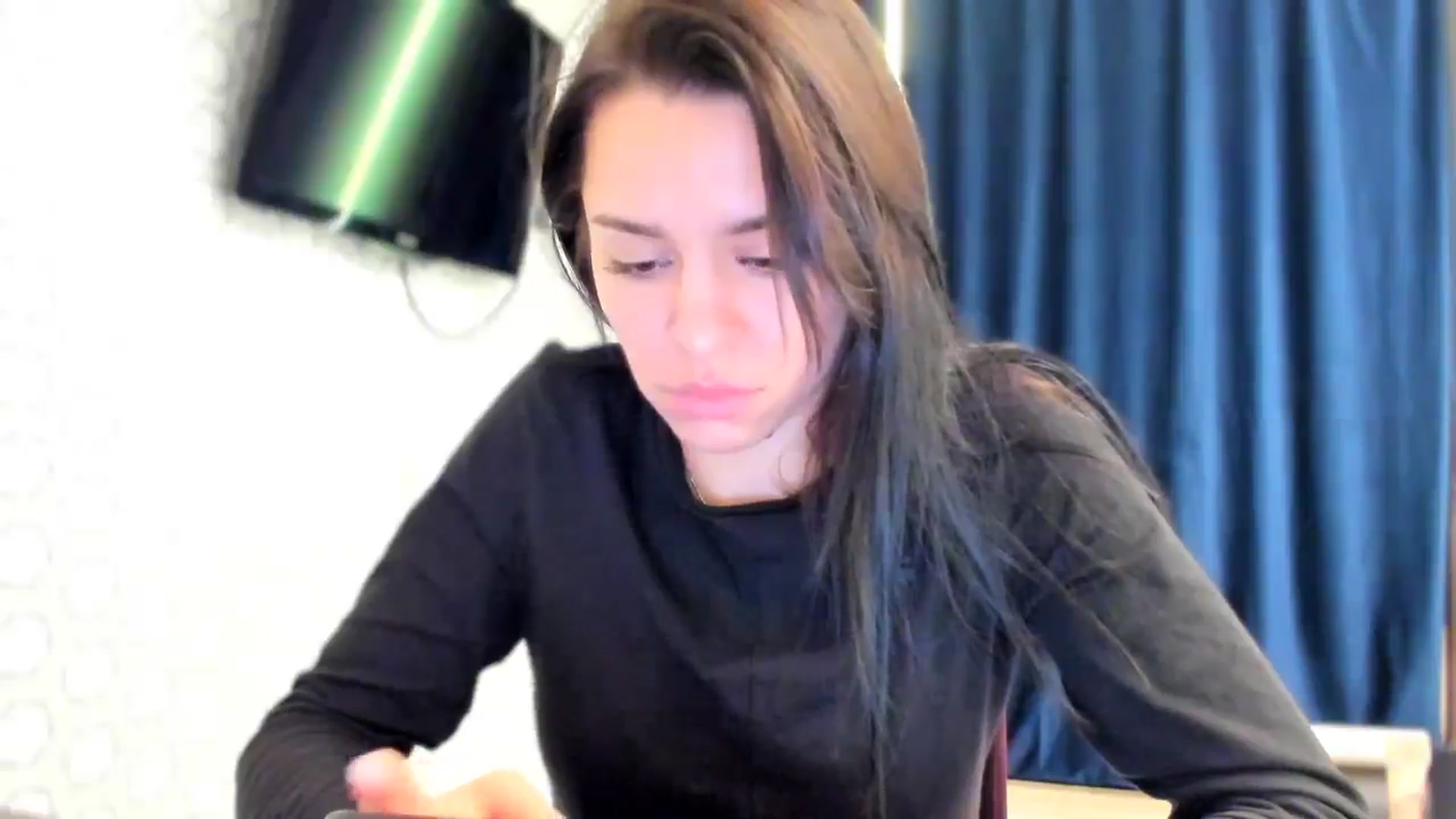 Gallery image thumbnail from swtAlterEgo's myfreecams stream on, 12/21/2024, 20:10 image 8 of 20