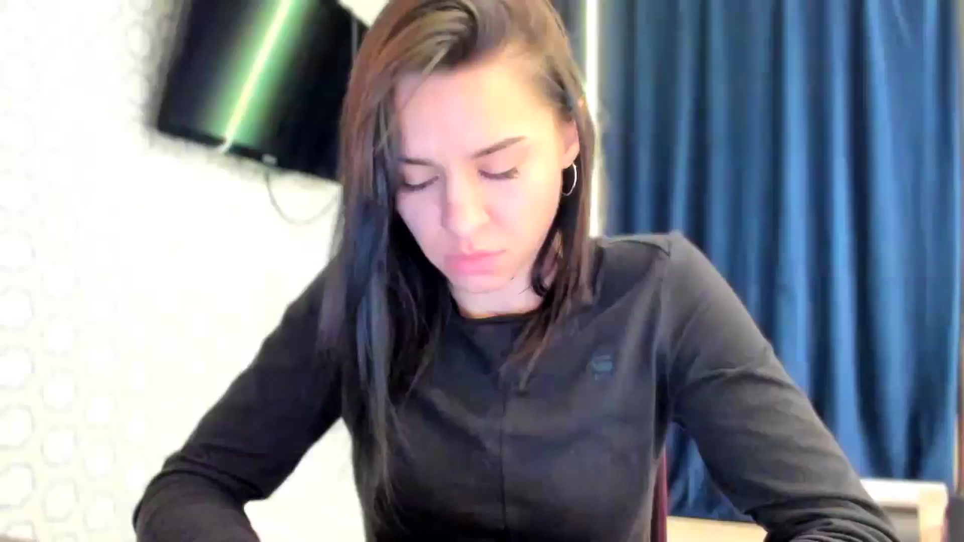 Gallery image thumbnail from swtAlterEgo's myfreecams stream on, 12/21/2024, 20:10 image 6 of 20