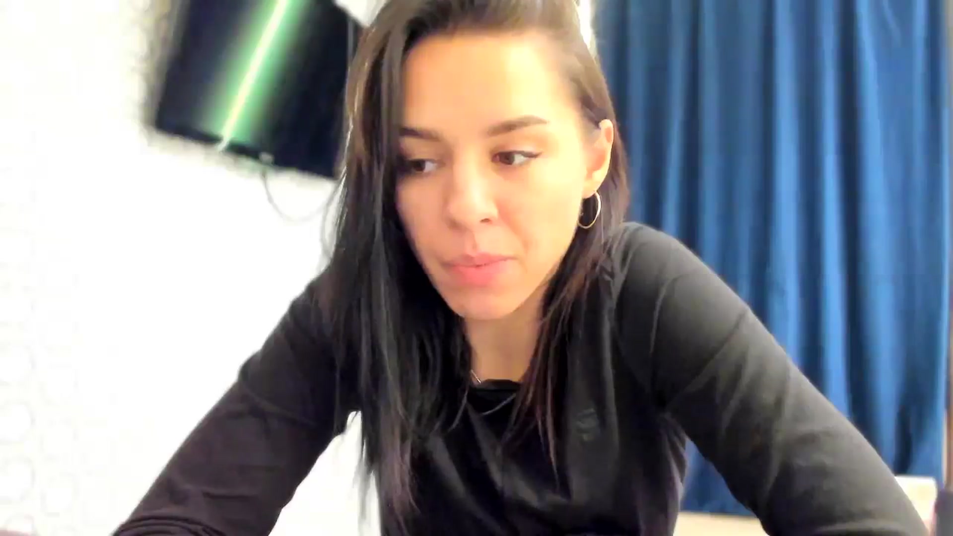 Gallery image thumbnail from swtAlterEgo's myfreecams stream on, 12/21/2024, 20:10 image 3 of 20