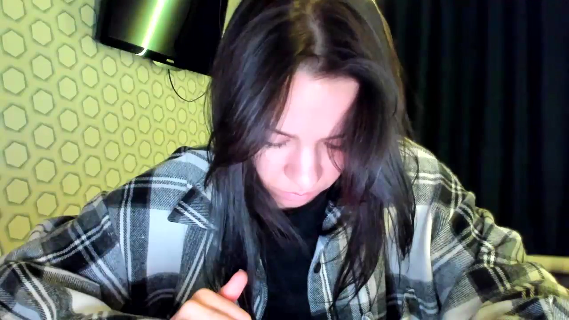 Gallery image thumbnail from swtAlterEgo's myfreecams stream on, 12/22/2024, 02:43 image 19 of 20