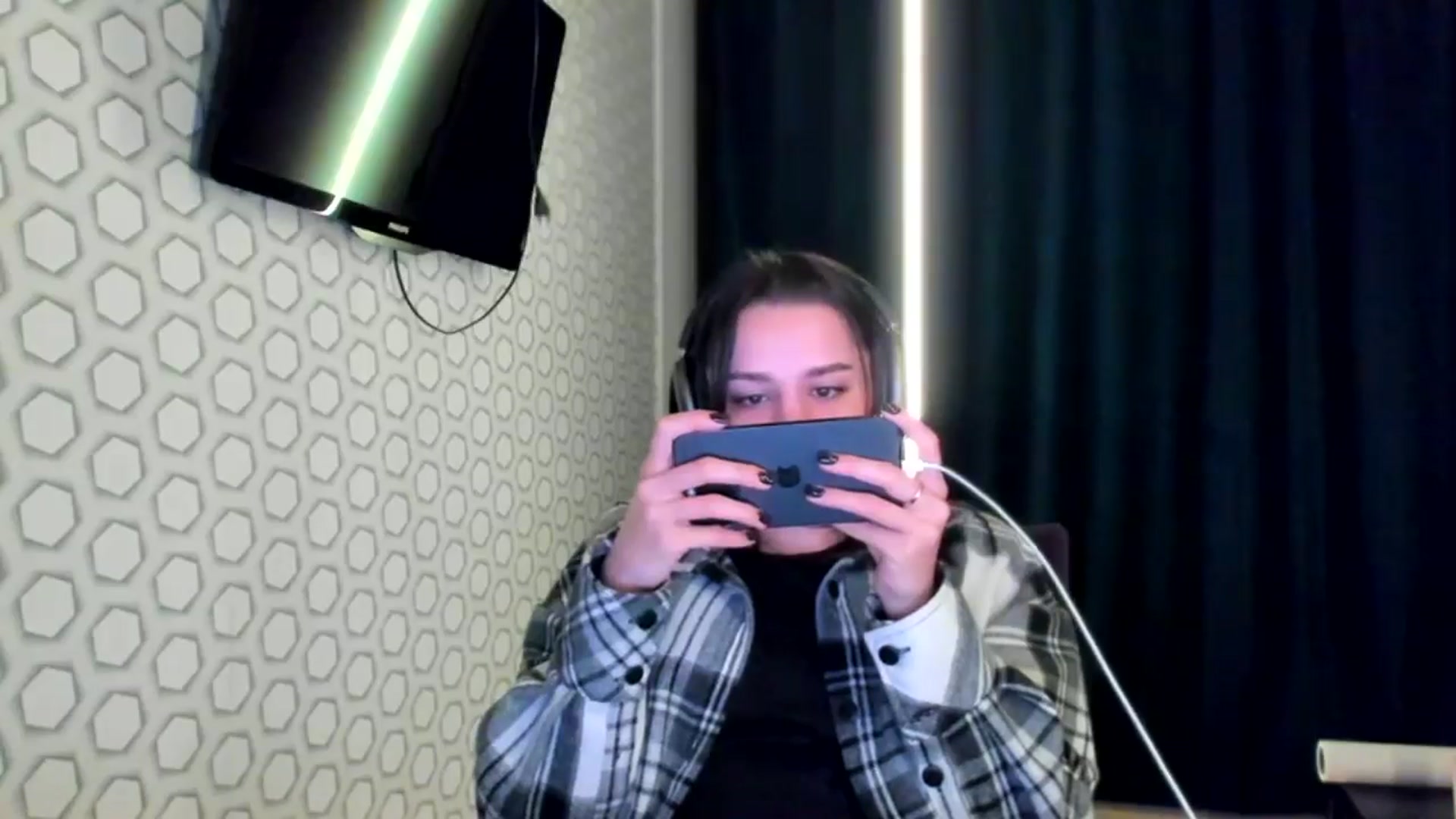 Gallery image thumbnail from swtAlterEgo's myfreecams stream on, 12/22/2024, 02:43 image 9 of 20