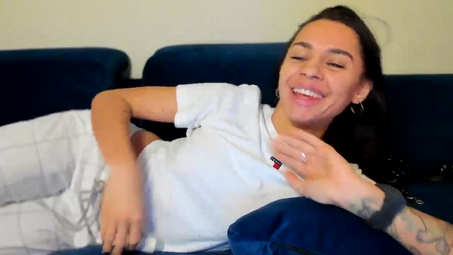 Gallery image thumbnail from swtAlterEgo's myfreecams stream on, 12/26/2024, 20:15 image 15 of 20