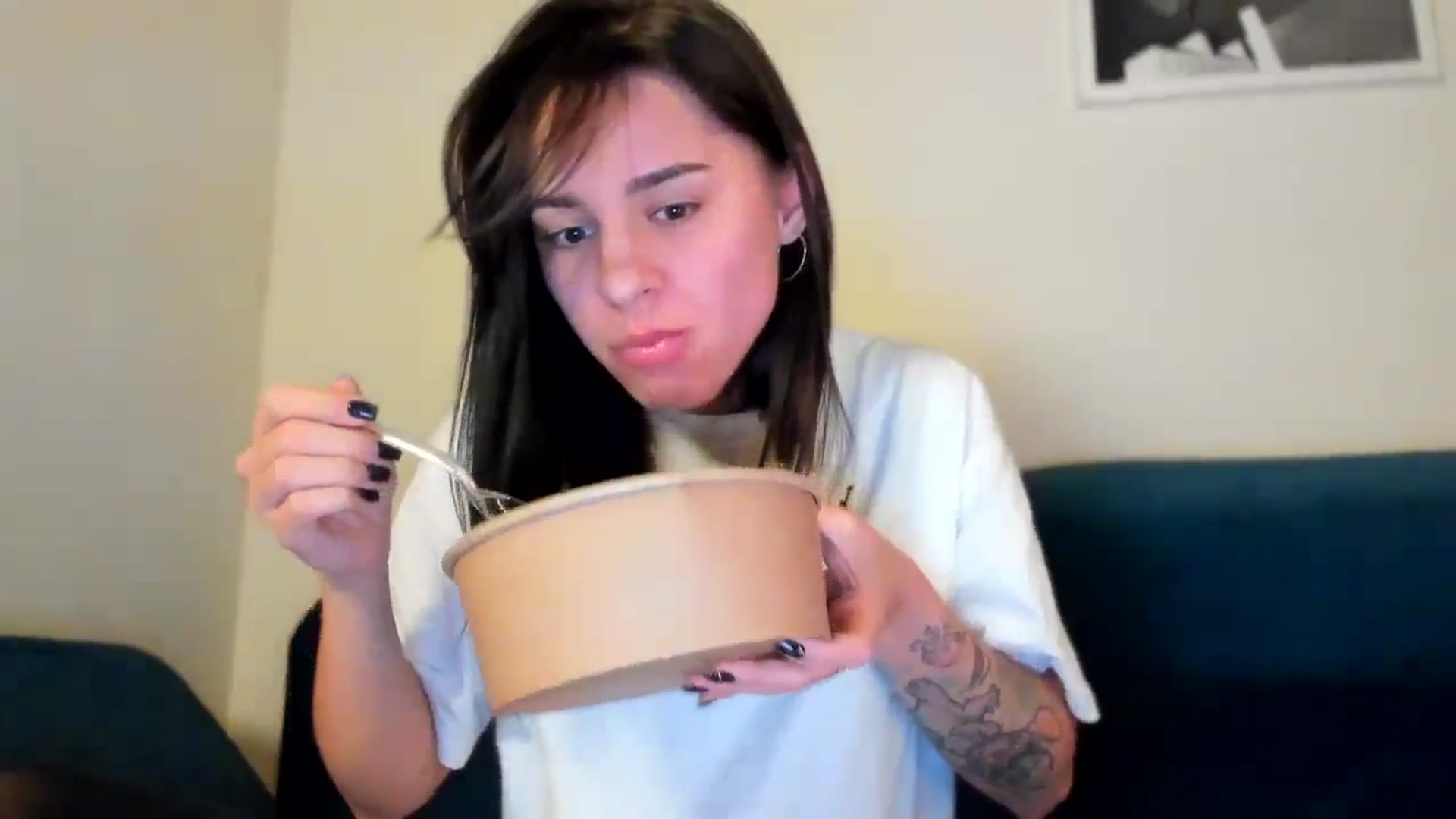 Gallery image thumbnail from swtAlterEgo's myfreecams stream on, 01/08/2025, 24:51 image 3 of 20