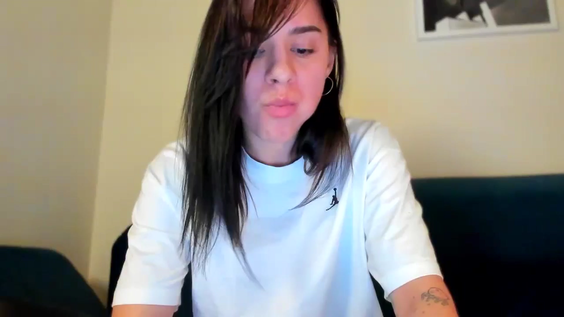 Gallery image thumbnail from swtAlterEgo's myfreecams stream on, 01/08/2025, 24:51 image 1 of 20