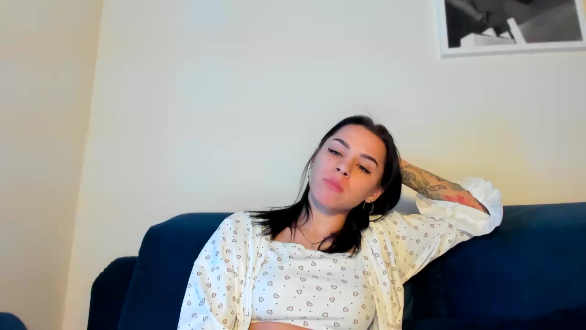 Gallery image thumbnail from swtAlterEgo's myfreecams stream on, 01/14/2025, 23:09 image 5 of 20