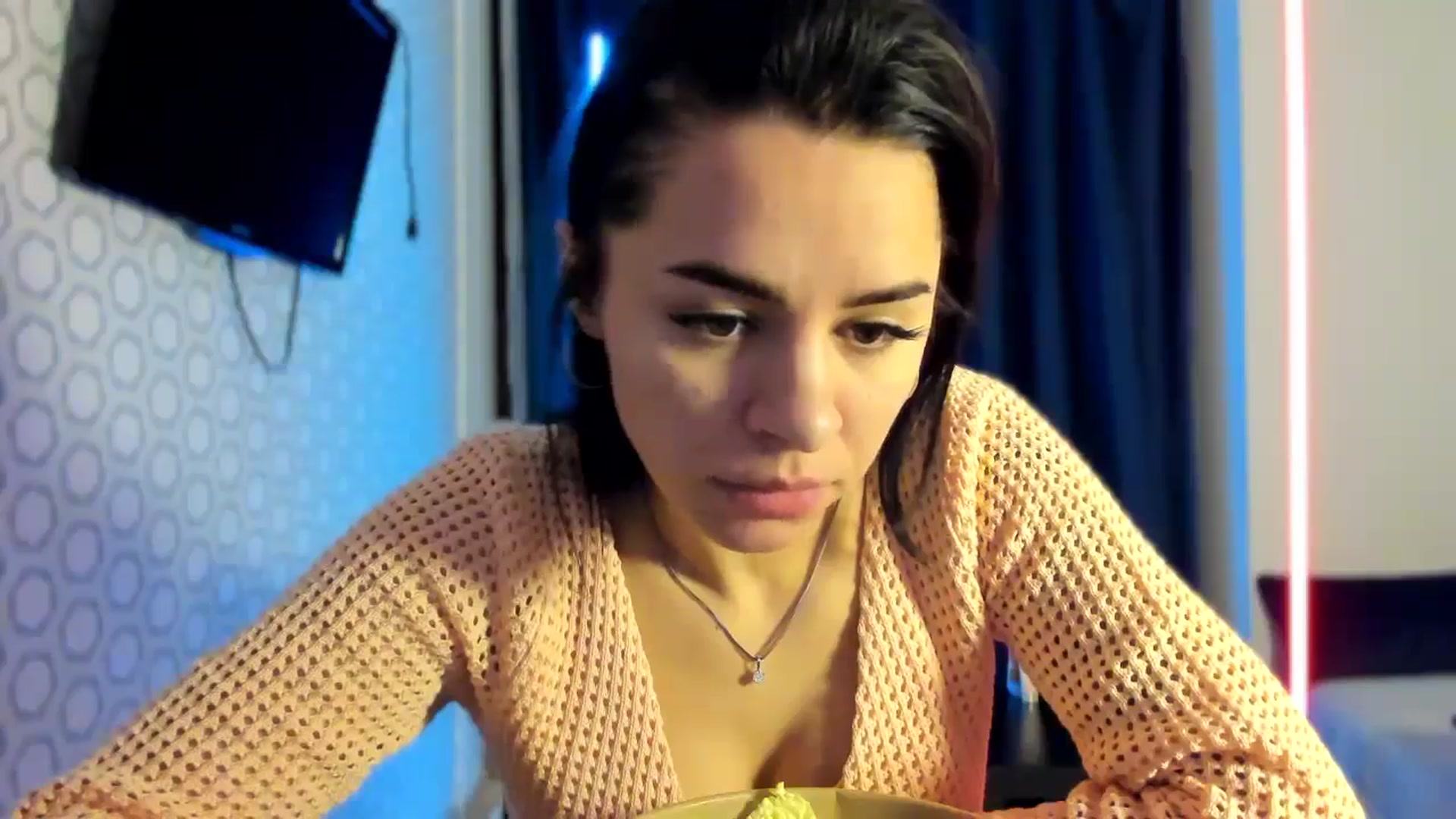 Gallery image thumbnail from swtAlterEgo's myfreecams stream on, 01/27/2025, 23:59 image 11 of 20