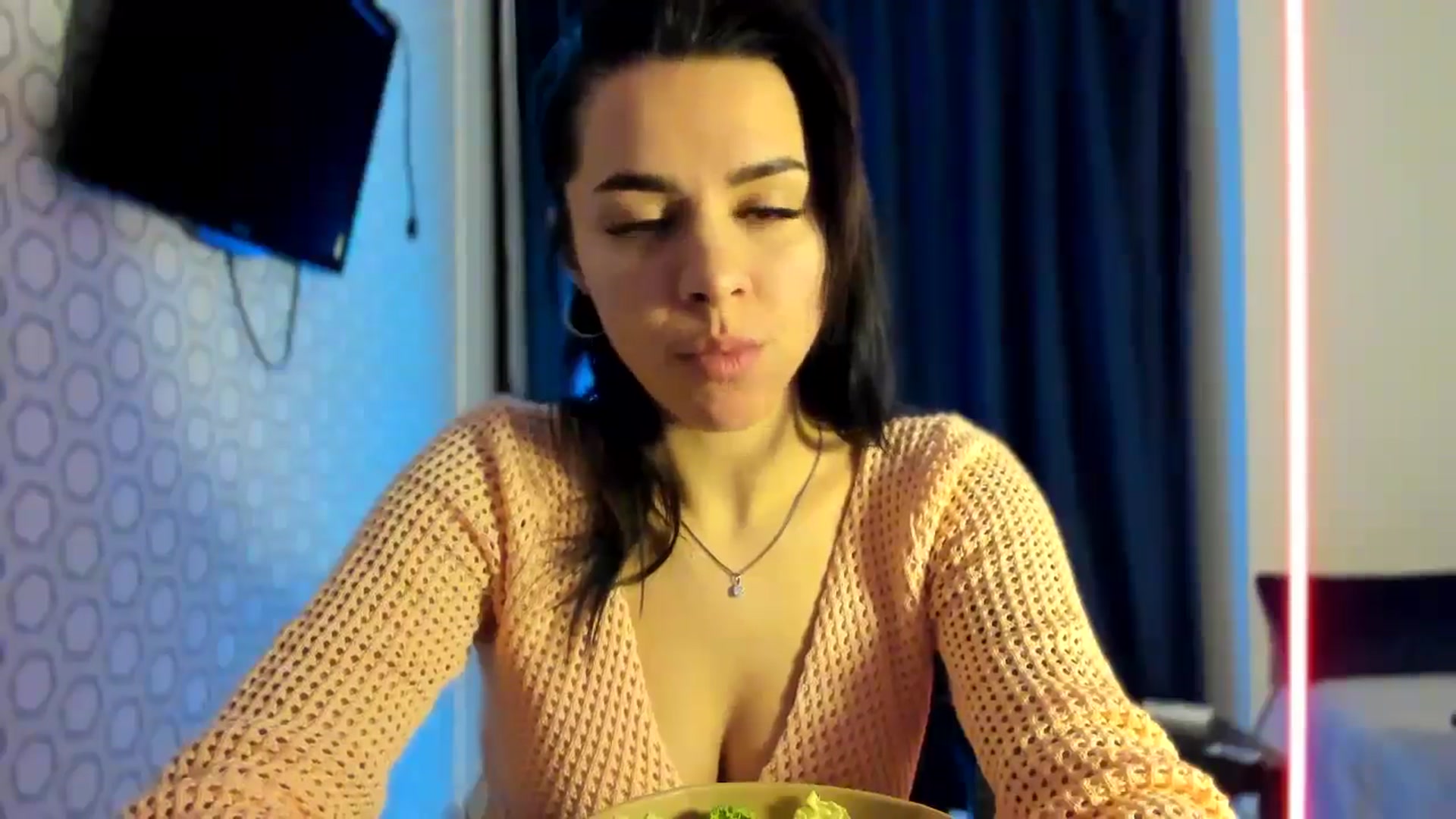 Gallery image thumbnail from swtAlterEgo's myfreecams stream on, 01/27/2025, 23:59 image 3 of 20