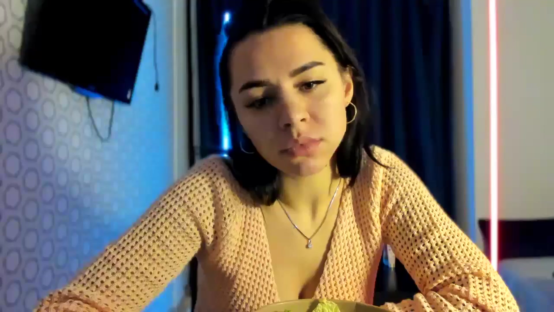 Gallery image thumbnail from swtAlterEgo's myfreecams stream on, 01/27/2025, 23:59 image 8 of 20