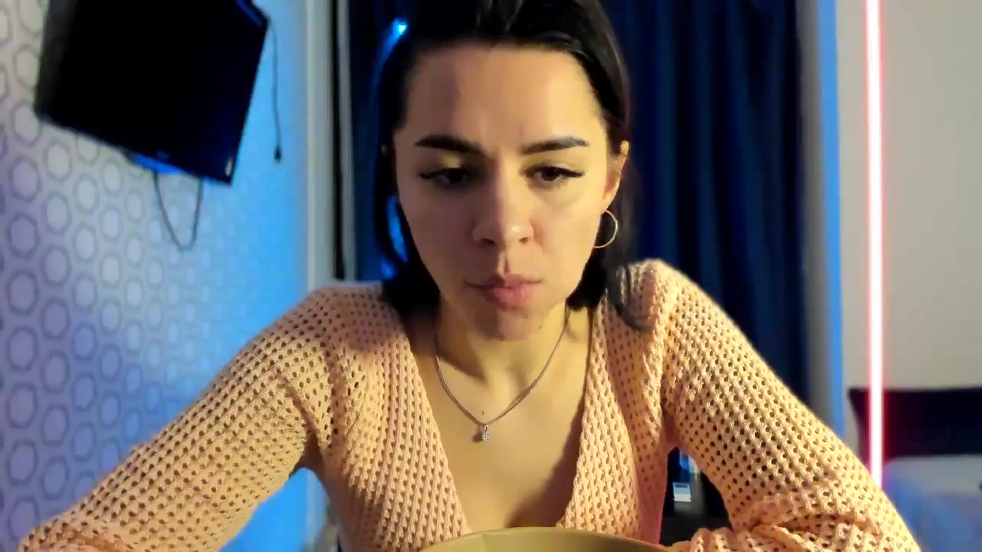 Gallery image thumbnail from swtAlterEgo's myfreecams stream on, 01/27/2025, 23:59 image 17 of 20