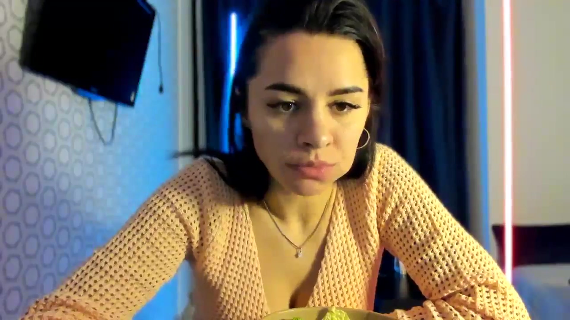 Gallery image thumbnail from swtAlterEgo's myfreecams stream on, 01/27/2025, 23:59 image 7 of 20