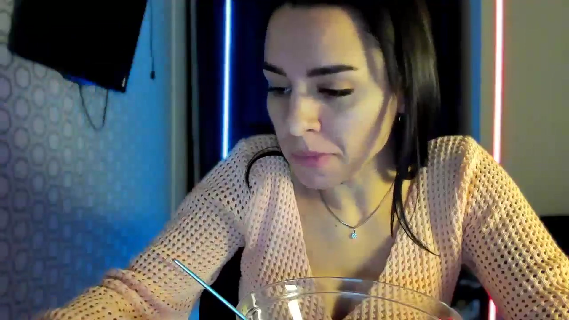 Gallery image thumbnail from swtAlterEgo's myfreecams stream on, 01/28/2025, 01:35 image 13 of 20