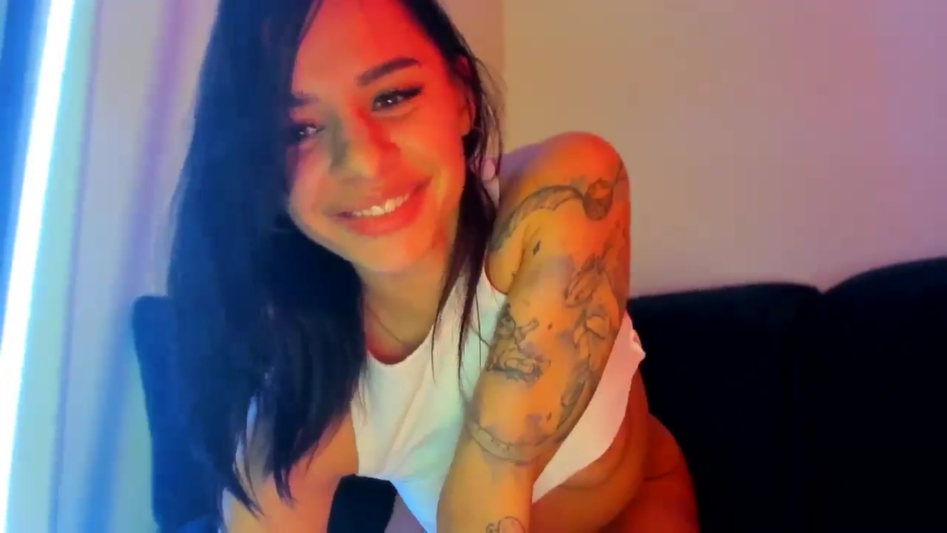 Gallery image thumbnail from swtAlterEgo's myfreecams stream on, 02/01/2025, 17:50 image 14 of 20