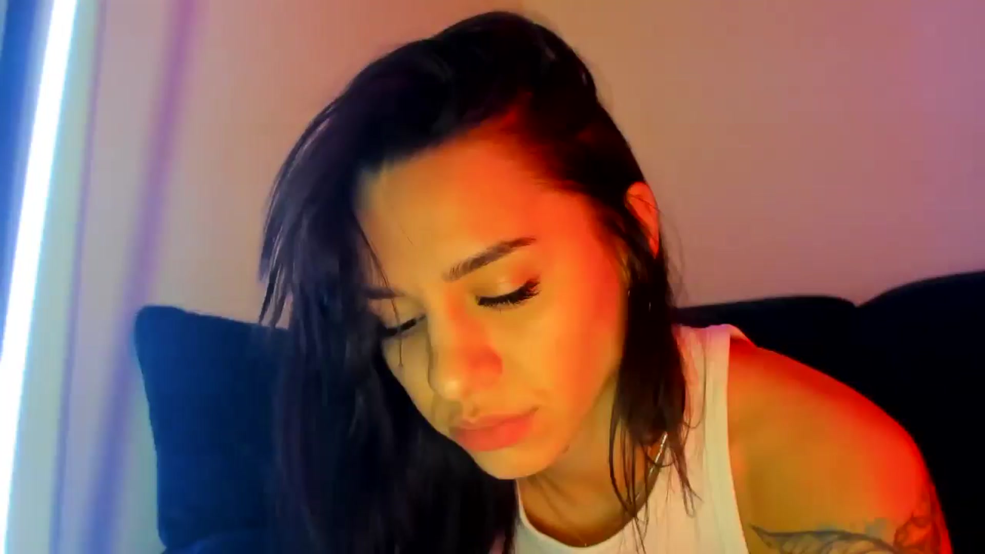 Gallery image thumbnail from swtAlterEgo's myfreecams stream on, 02/01/2025, 17:50 image 18 of 20