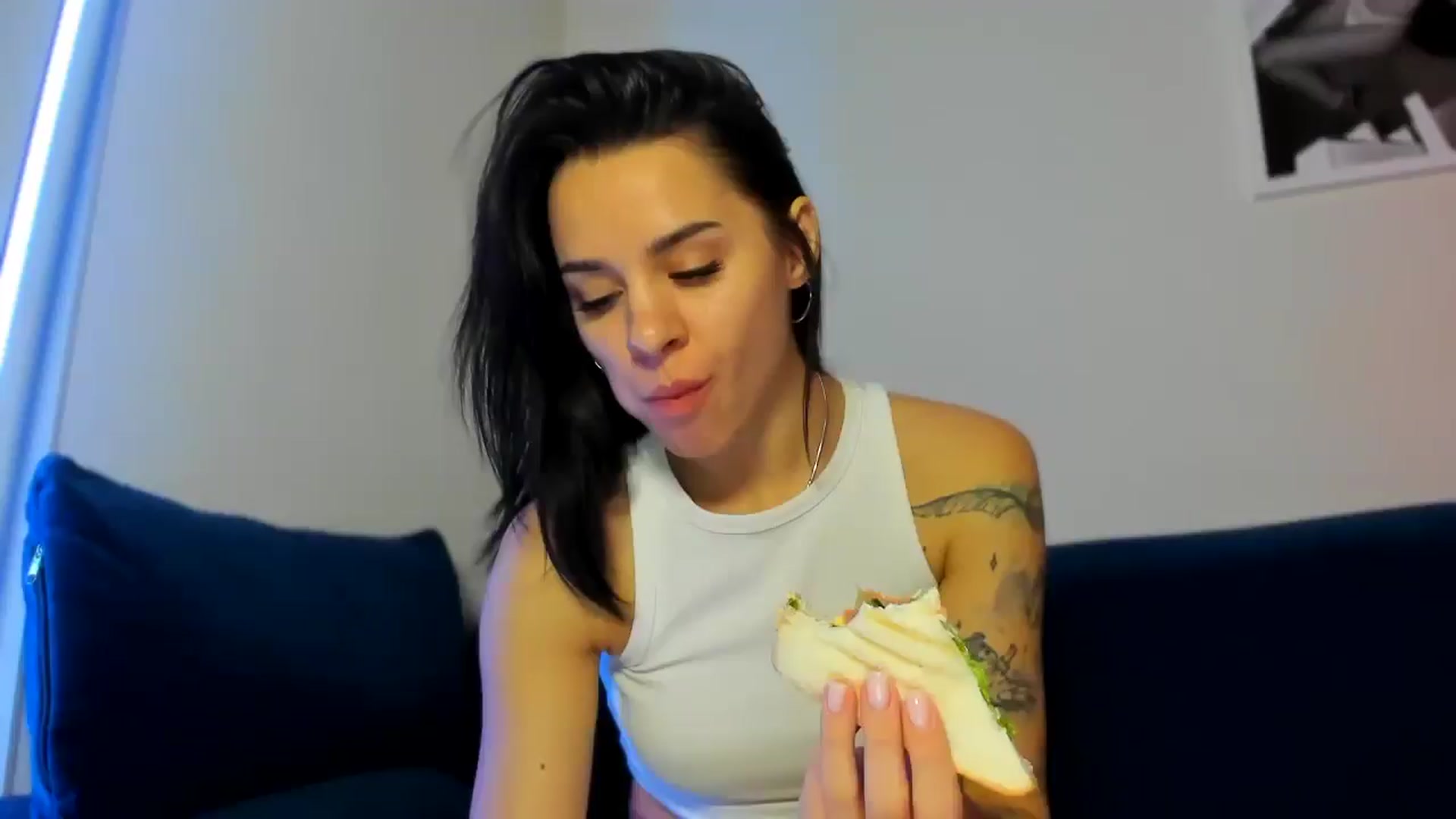Gallery image thumbnail from swtAlterEgo's myfreecams stream on, 02/02/2025, 05:43 image 1 of 20