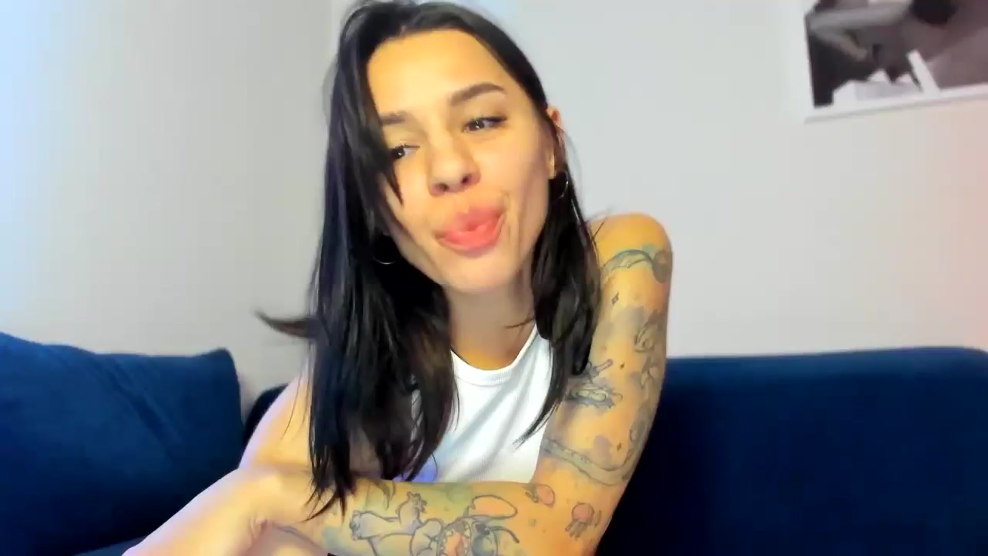 Gallery image thumbnail from swtAlterEgo's myfreecams stream on, 02/02/2025, 06:10 image 1 of 20
