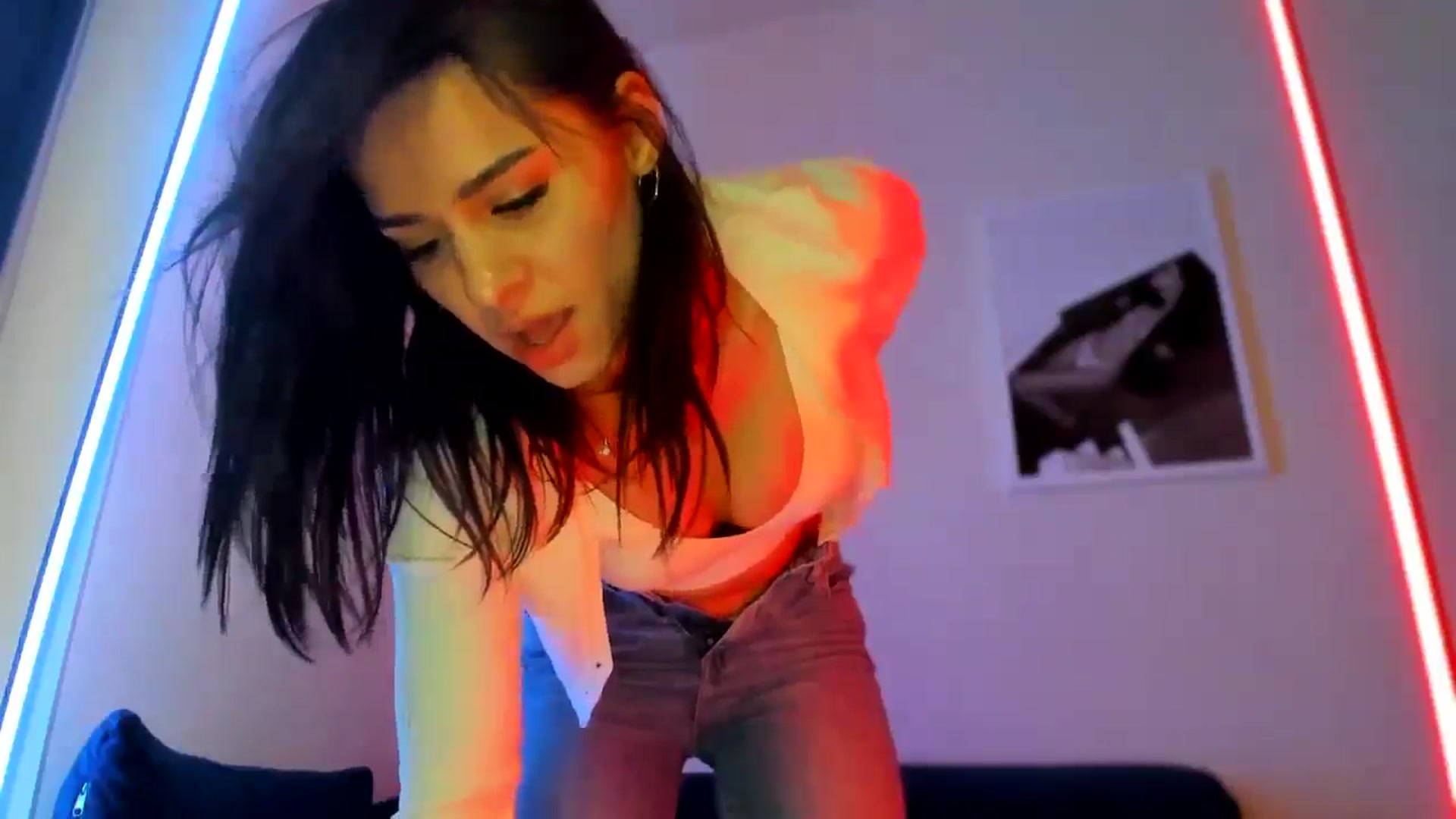 Gallery image thumbnail from swtAlterEgo's myfreecams stream on, 02/02/2025, 17:37 image 18 of 20