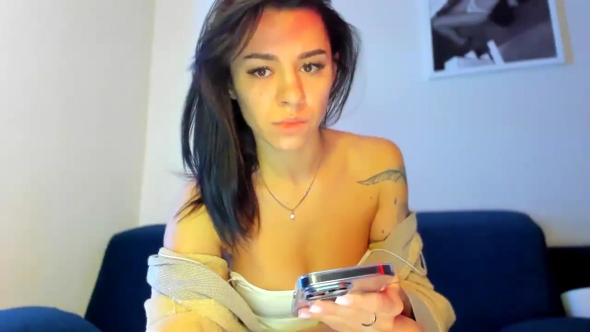 Gallery image thumbnail from swtAlterEgo's myfreecams stream on, 02/05/2025, 06:01 image 9 of 20