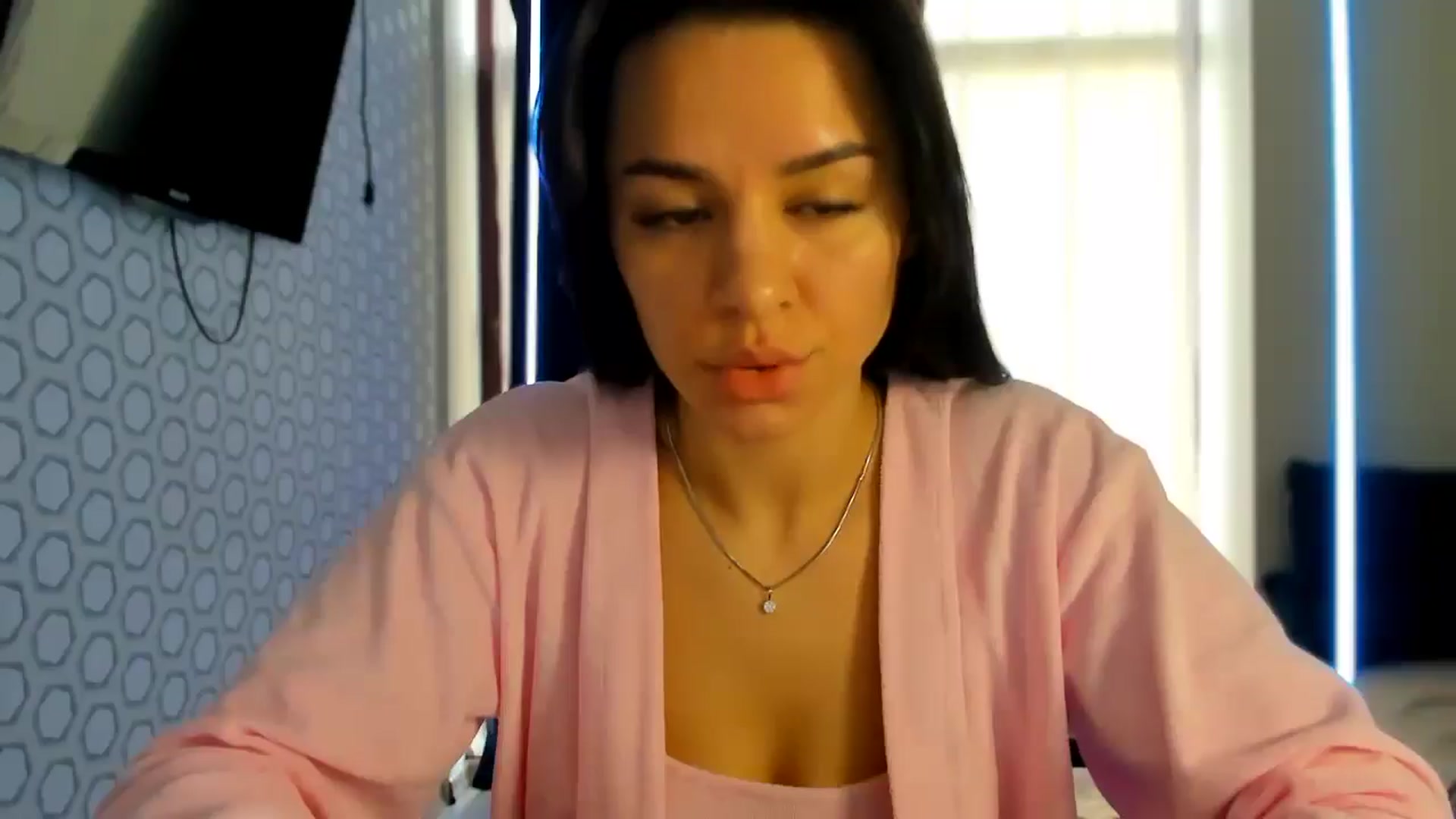 Gallery image thumbnail from swtAlterEgo's myfreecams stream on, 02/07/2025, 08:42 image 8 of 20