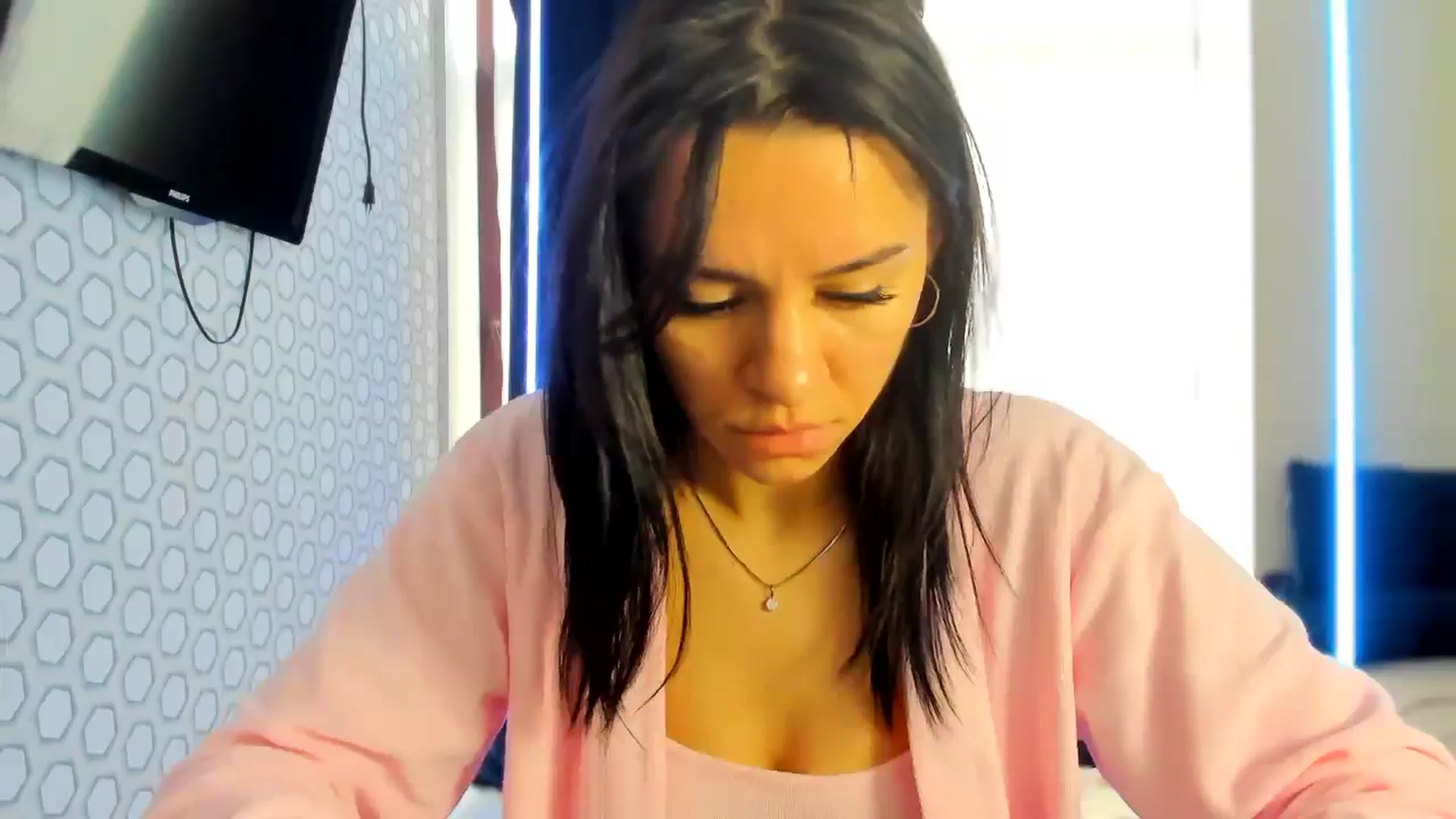 Gallery image thumbnail from swtAlterEgo's myfreecams stream on, 02/07/2025, 08:42 image 2 of 20