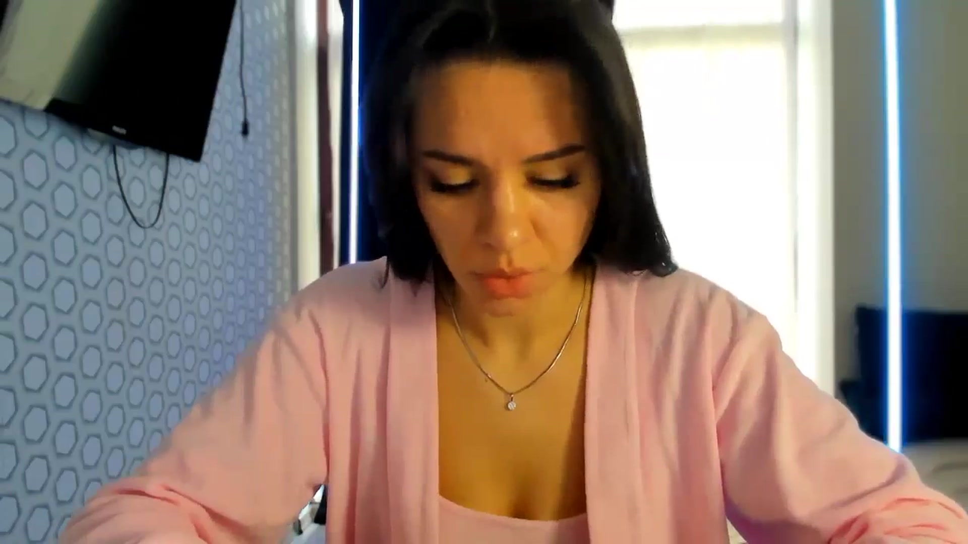 Gallery image thumbnail from swtAlterEgo's myfreecams stream on, 02/07/2025, 08:42 image 9 of 20