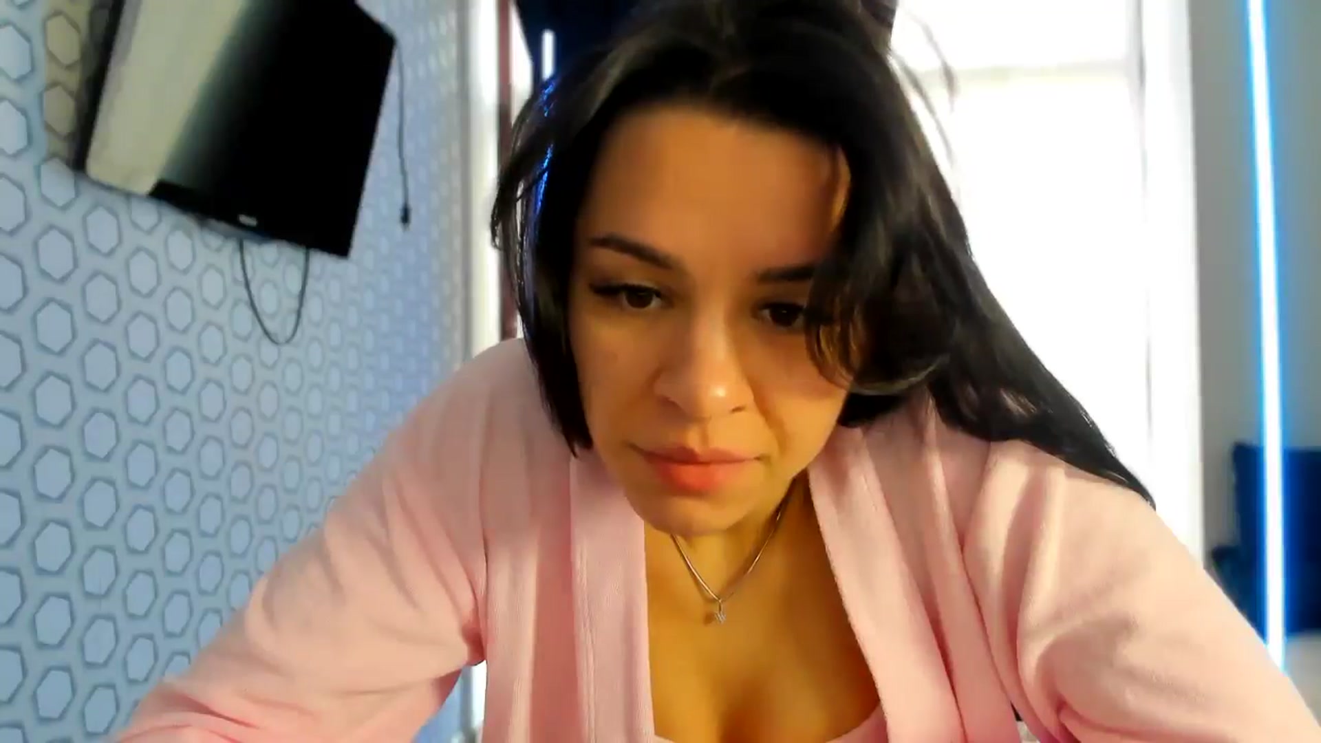 Gallery image thumbnail from swtAlterEgo's myfreecams stream on, 02/07/2025, 09:29 image 15 of 20