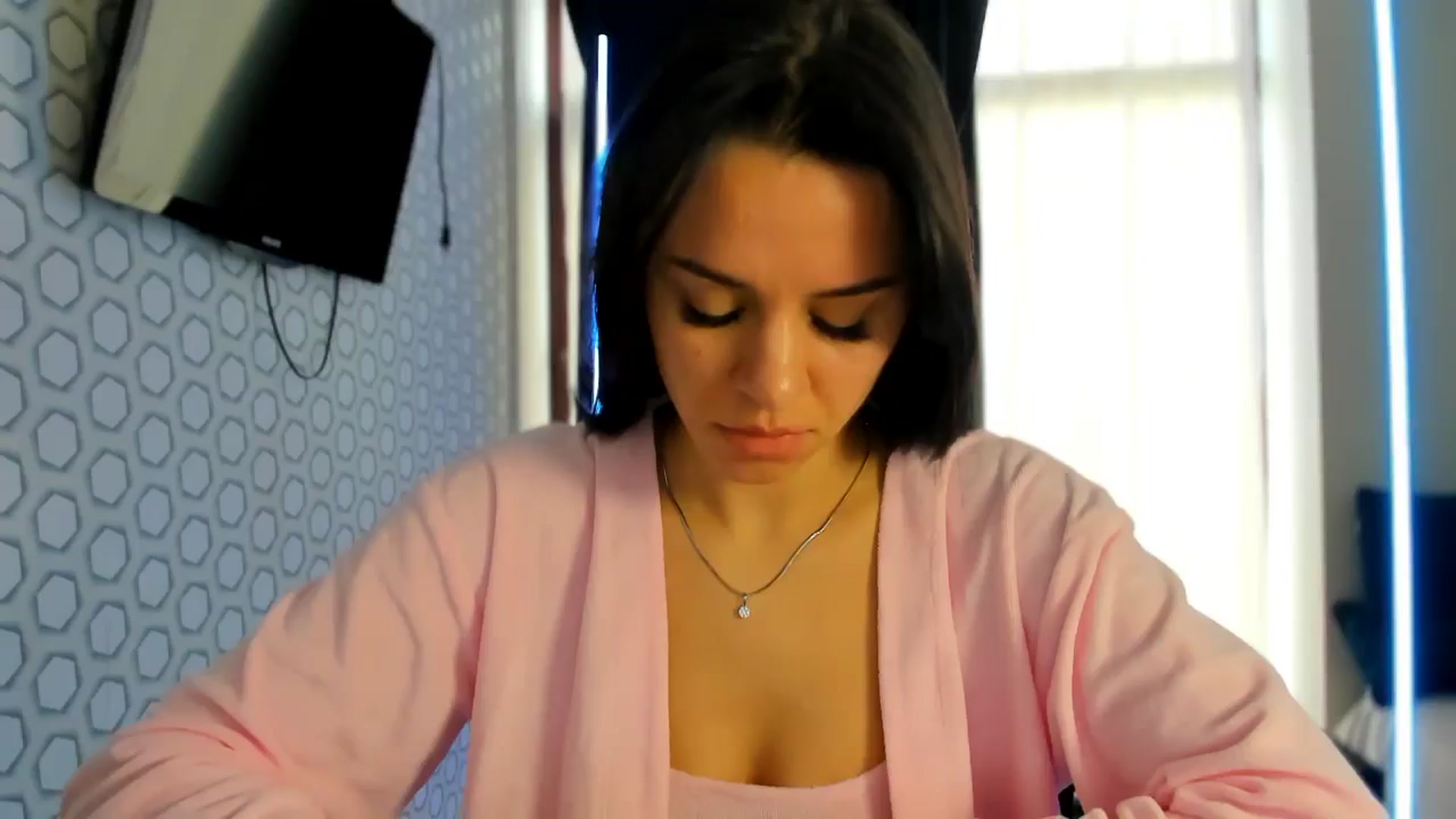 Gallery image thumbnail from swtAlterEgo's myfreecams stream on, 02/07/2025, 09:29 image 13 of 20