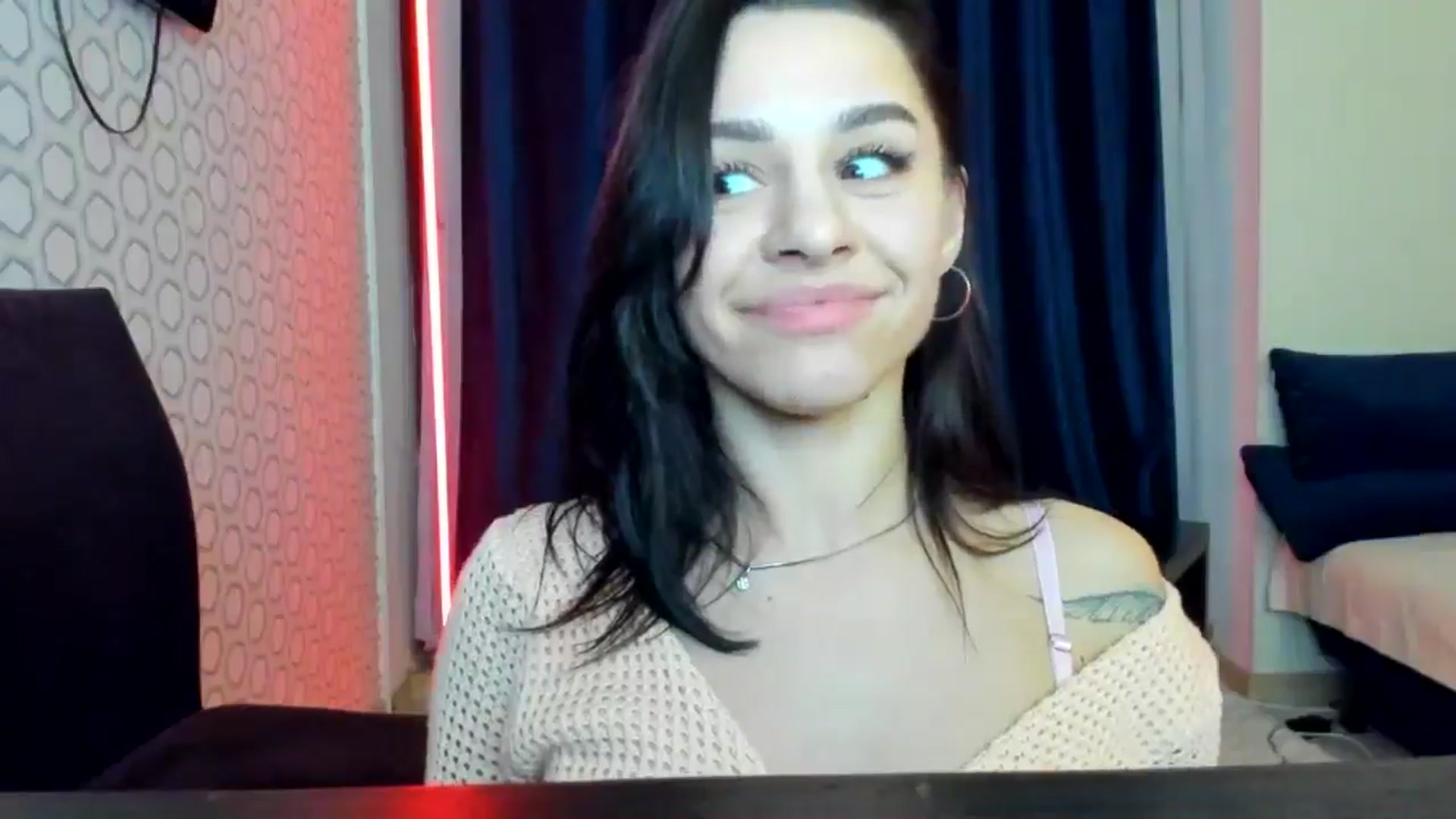Gallery image thumbnail from swtAlterEgo's myfreecams stream on, 03/02/2025, 24:08 image 14 of 20