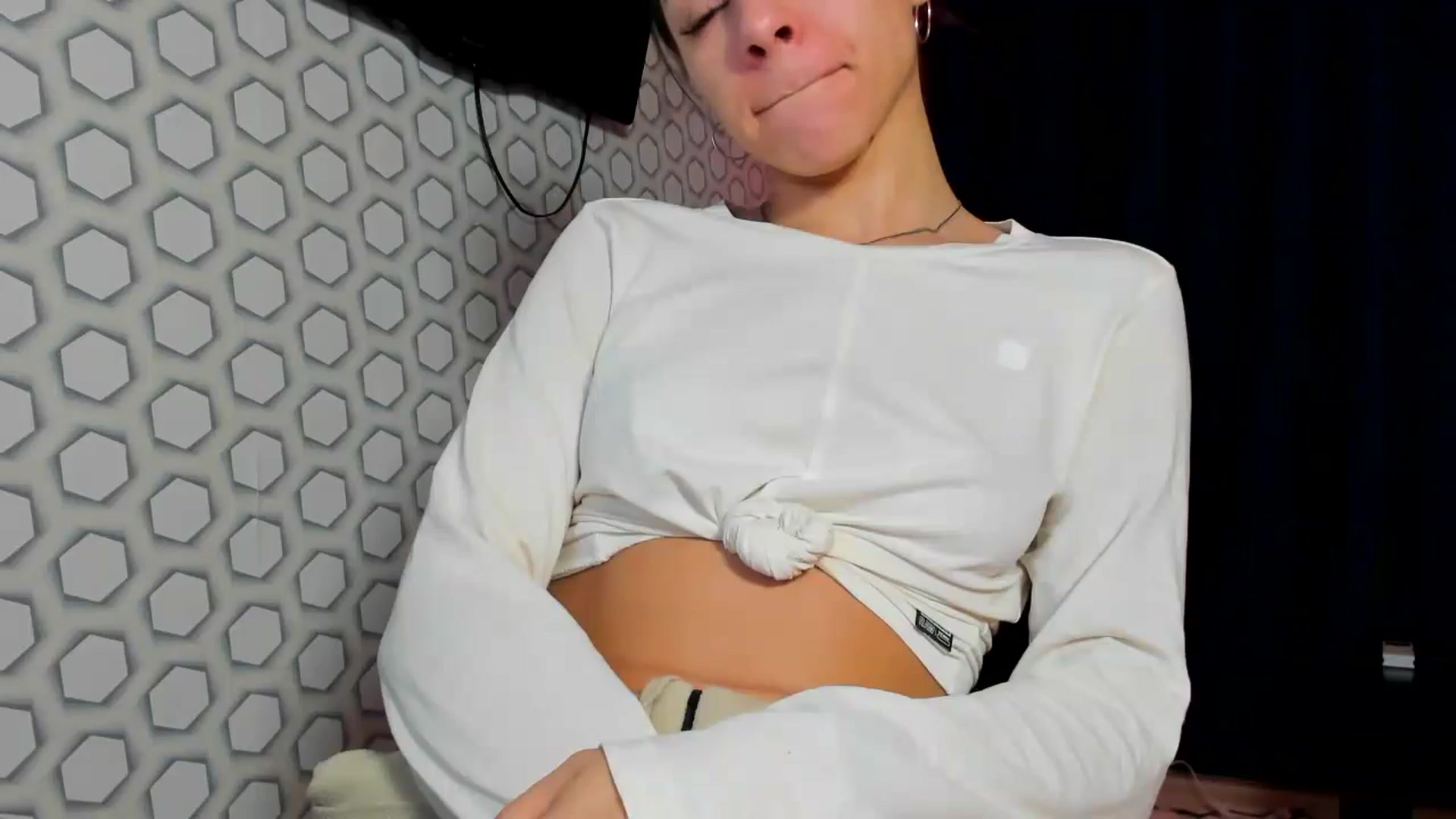 Gallery image thumbnail from swtAlterEgo's myfreecams stream on, 03/05/2025, 20:26 image 14 of 20