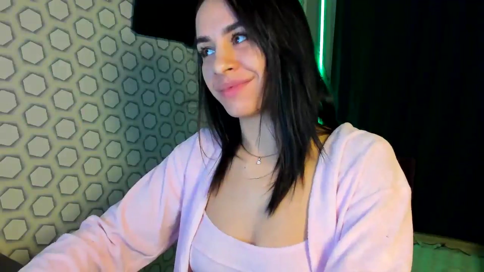 Gallery image thumbnail from swtAlterEgo's myfreecams stream on, 03/10/2025, 24:45 image 18 of 20