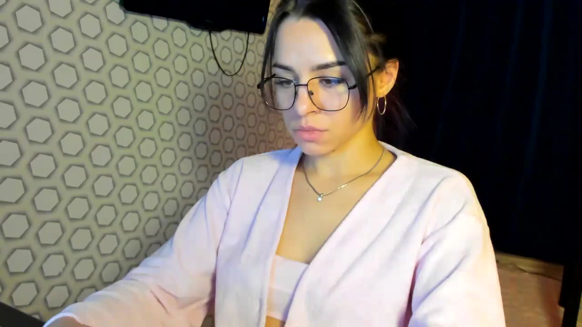Gallery image thumbnail from swtAlterEgo's myfreecams stream on, 03/11/2025, 22:17 image 8 of 20