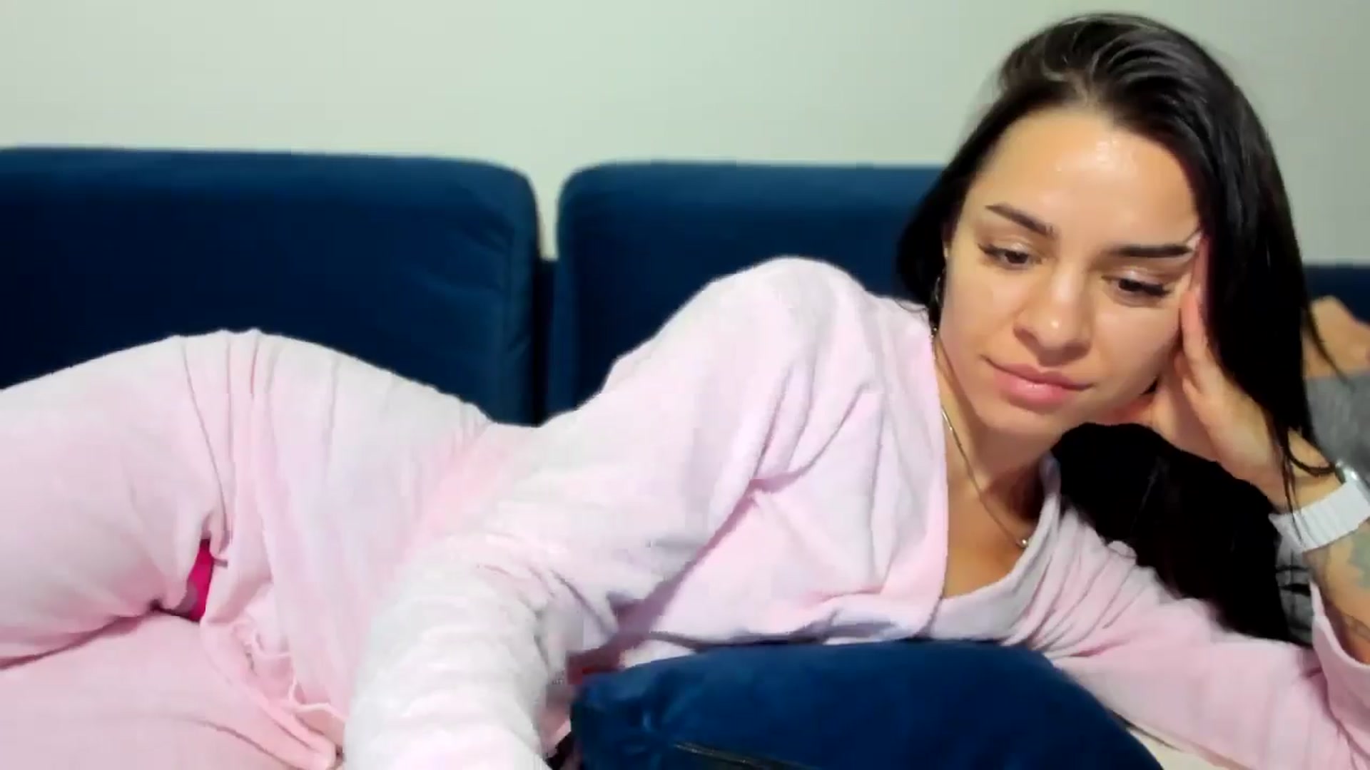Gallery image thumbnail from swtAlterEgo's myfreecams stream on, 03/12/2025, 01:04 image 2 of 20