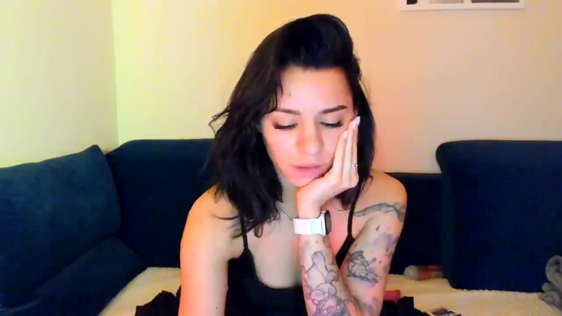 Gallery image thumbnail from swtAlterEgo's myfreecams stream on, 03/21/2025, 21:20 image 3 of 20