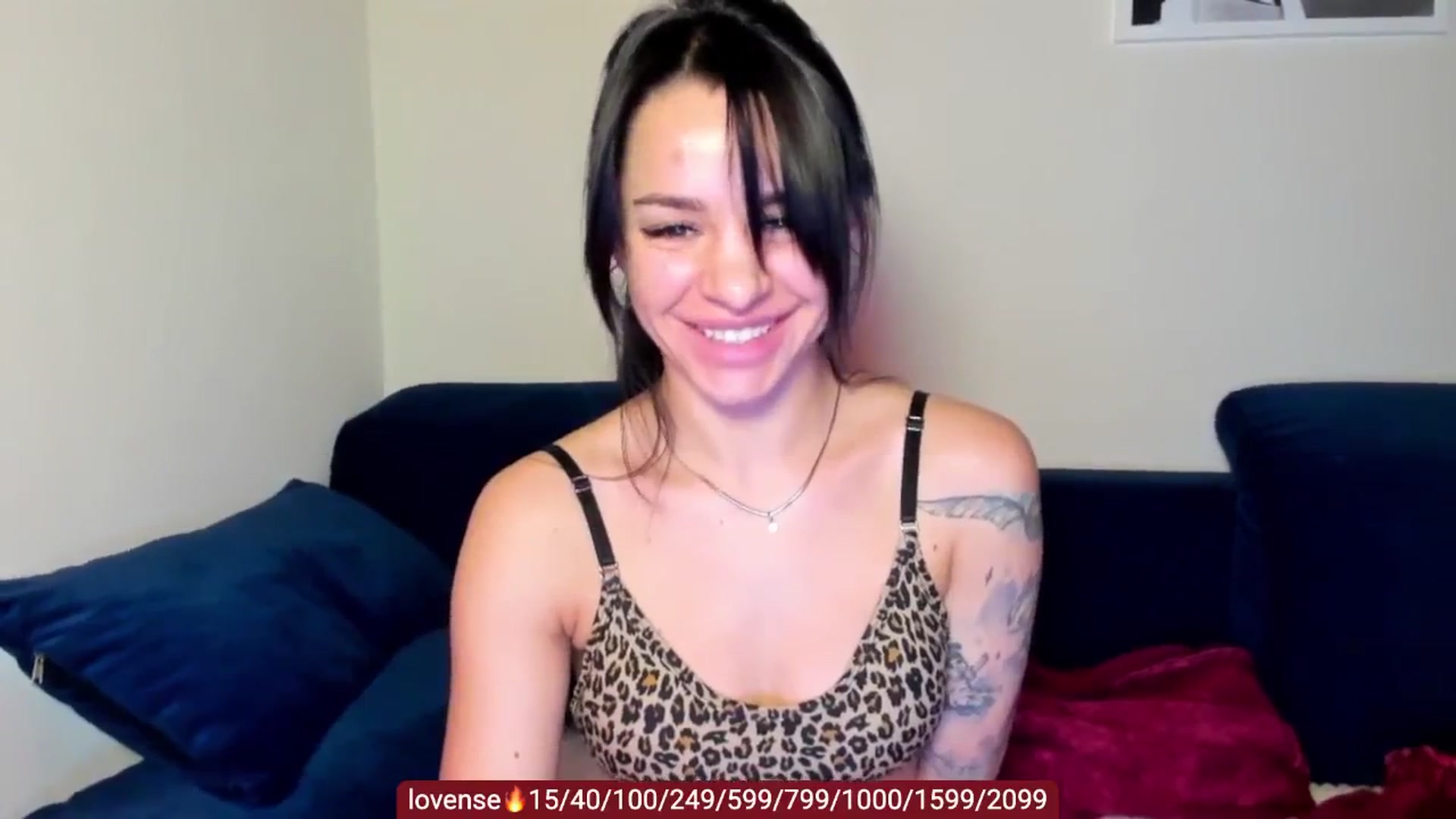 Gallery image thumbnail from swtAlterEgo's myfreecams stream on, 03/23/2025, 23:05 image 15 of 20