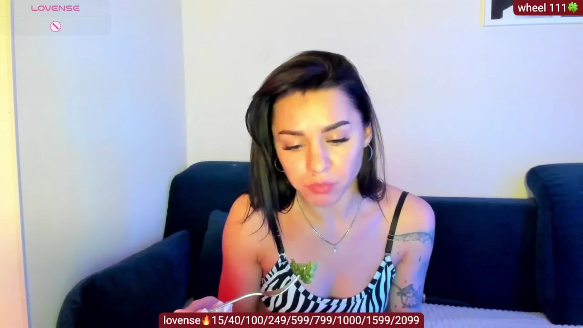 Gallery image thumbnail from swtAlterEgo's myfreecams stream on, 03/26/2025, 04:19 image 2 of 20