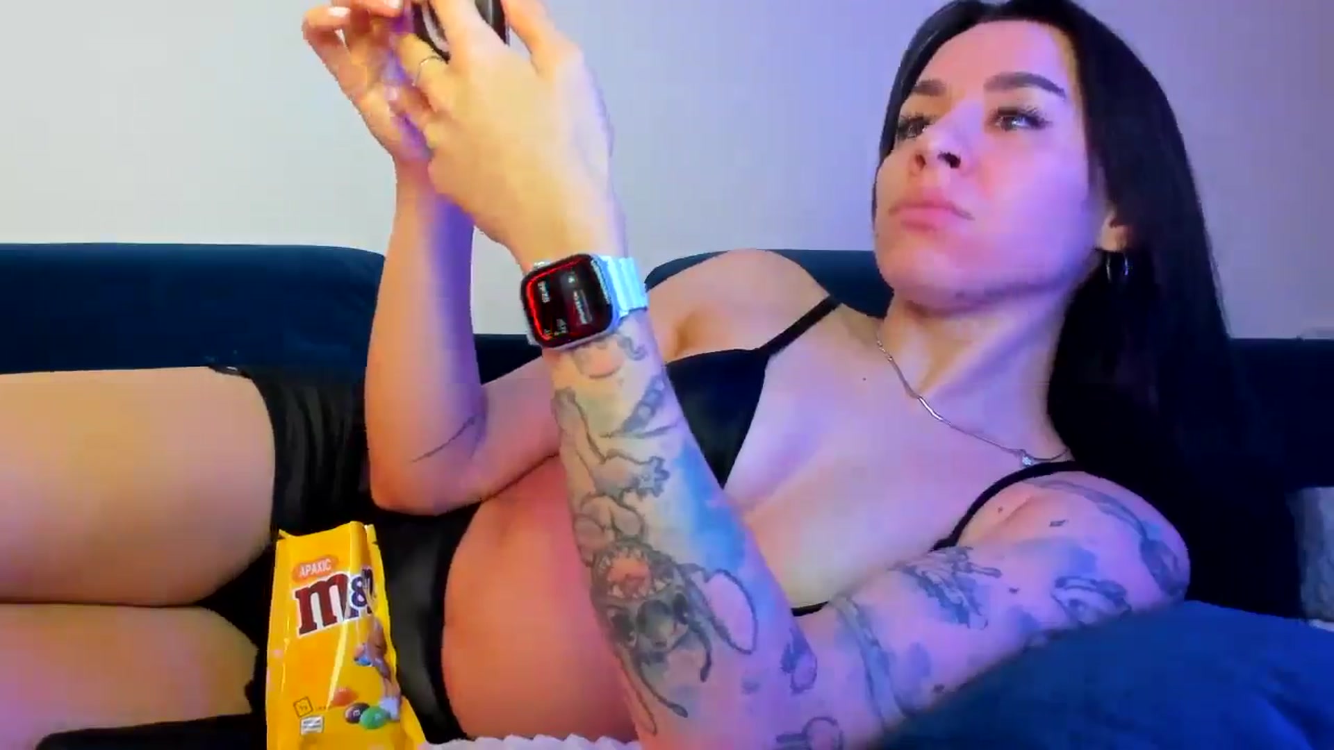 Gallery image thumbnail from swtAlterEgo's myfreecams stream on, 04/04/2025, 24:00 image 6 of 20