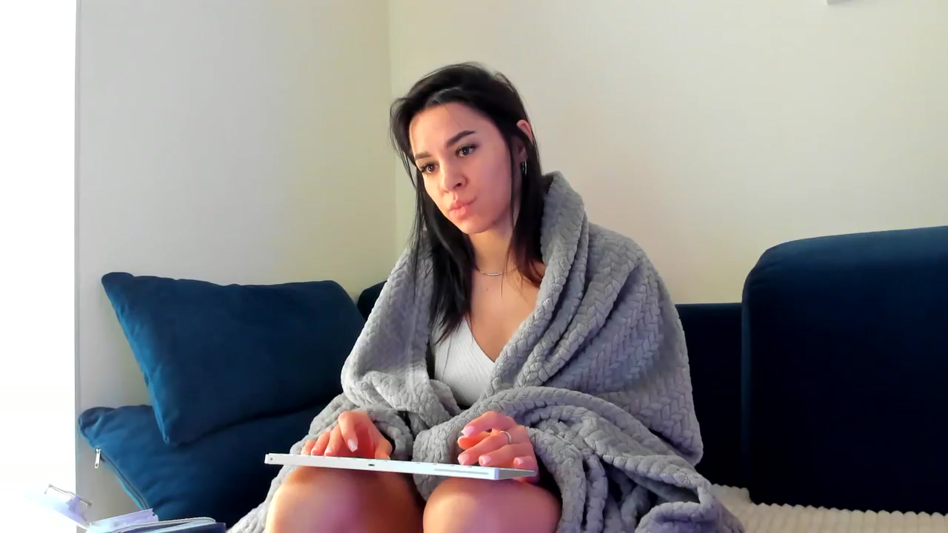 Gallery image thumbnail from swtAlterEgo's myfreecams stream on, 04/05/2025, 10:13 image 14 of 20