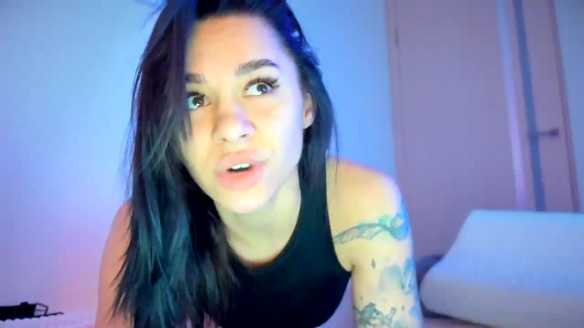 Gallery image thumbnail from swtAlterEgo's myfreecams stream on, 04/07/2025, 03:44 image 8 of 20