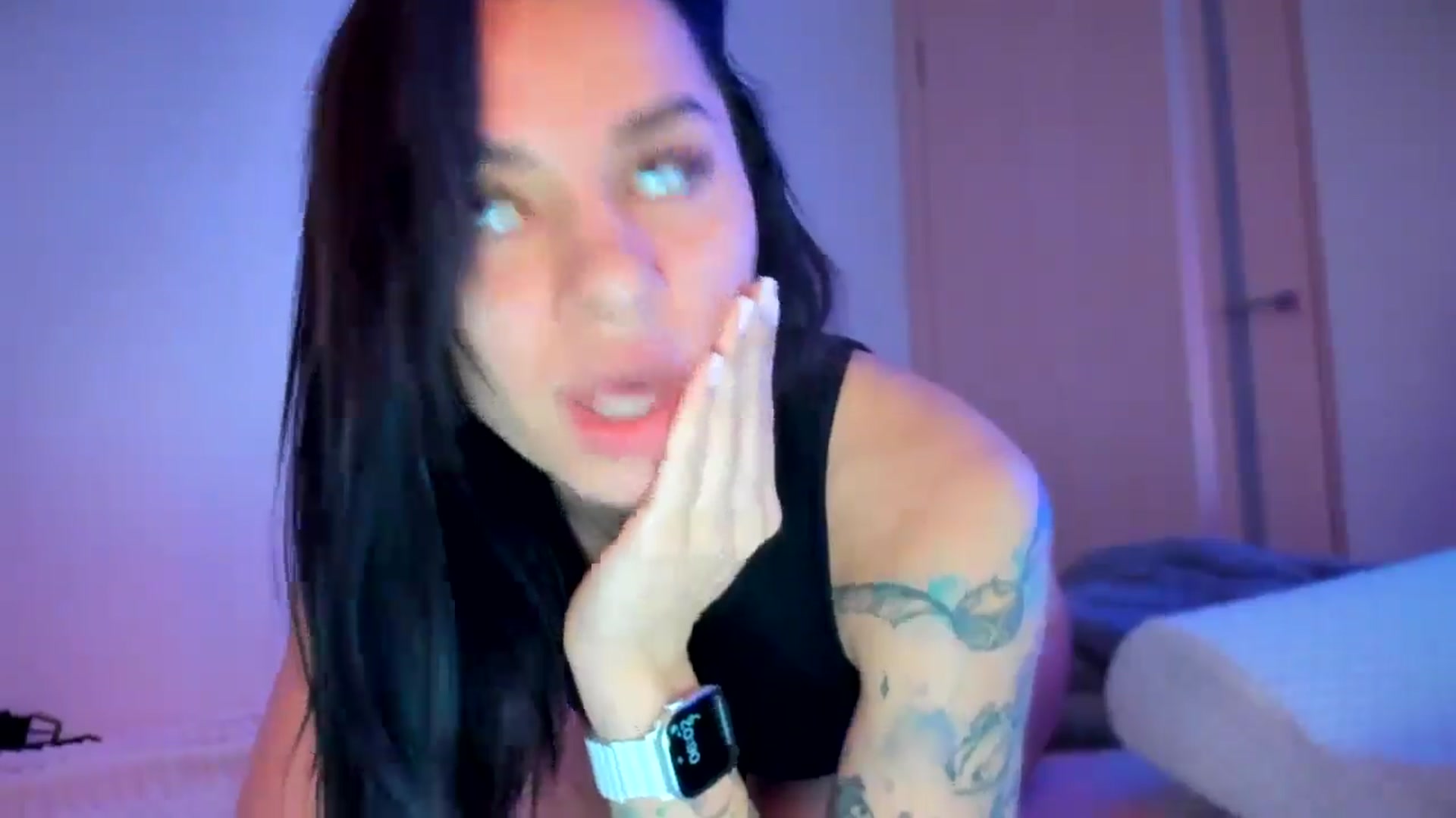 Gallery image thumbnail from swtAlterEgo's myfreecams stream on, 04/07/2025, 03:44 image 13 of 20
