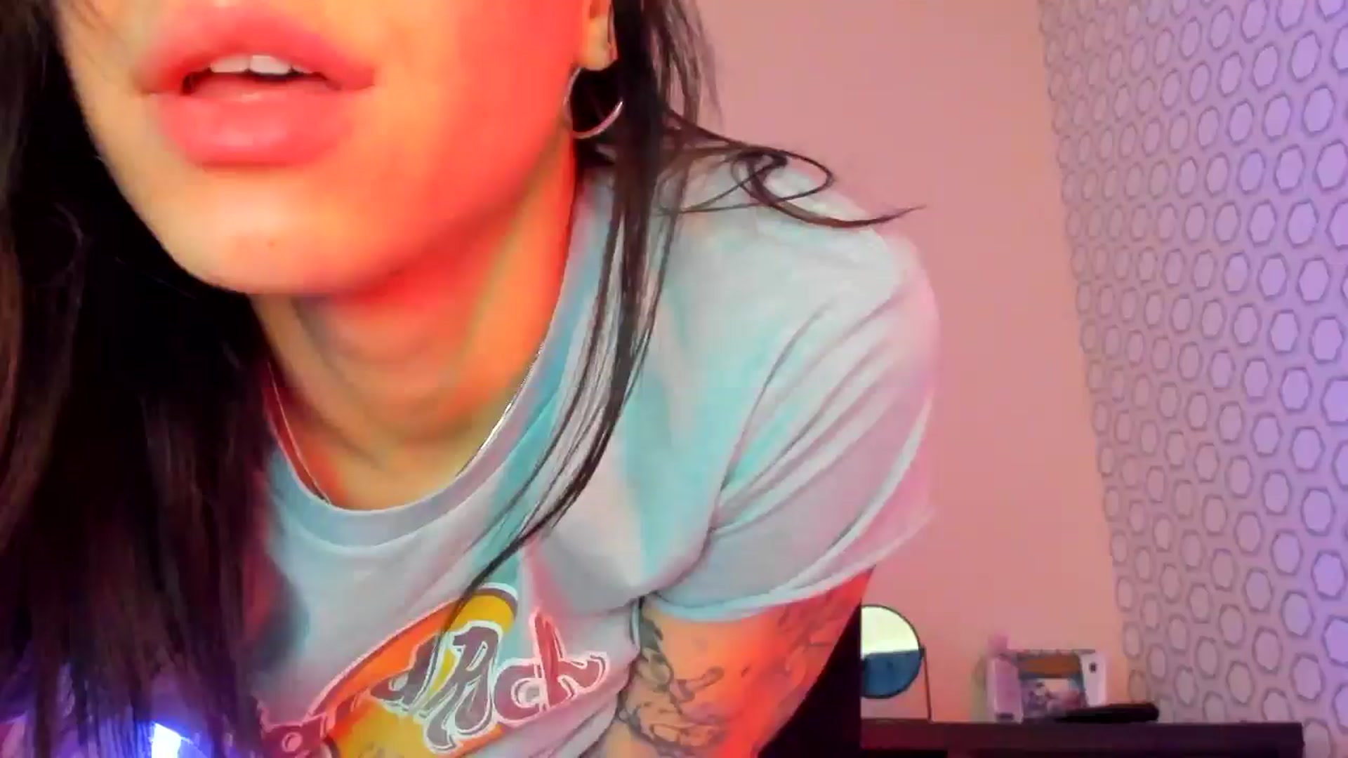 Gallery image thumbnail from swtAlterEgo's myfreecams stream on, 04/08/2025, 23:52 image 11 of 20