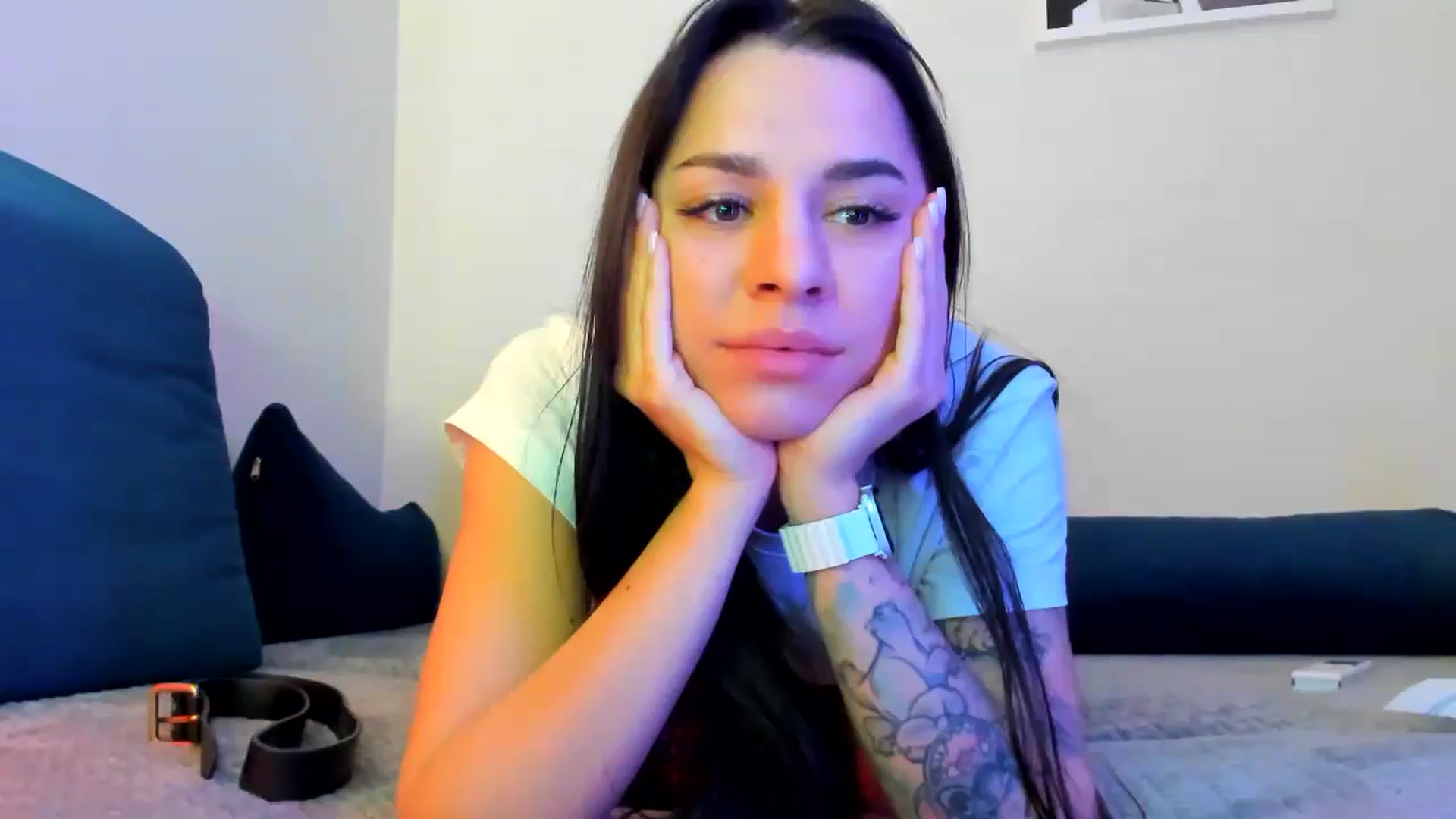Gallery image thumbnail from swtAlterEgo's myfreecams stream on, 04/11/2025, 06:06 image 18 of 20